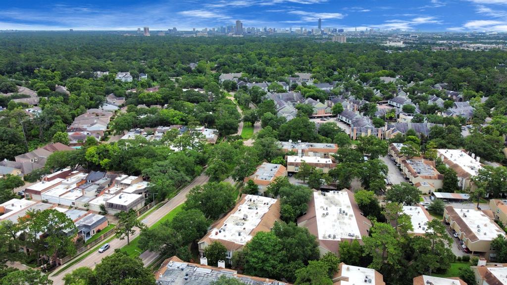 2100 Tanglewilde Street # 312