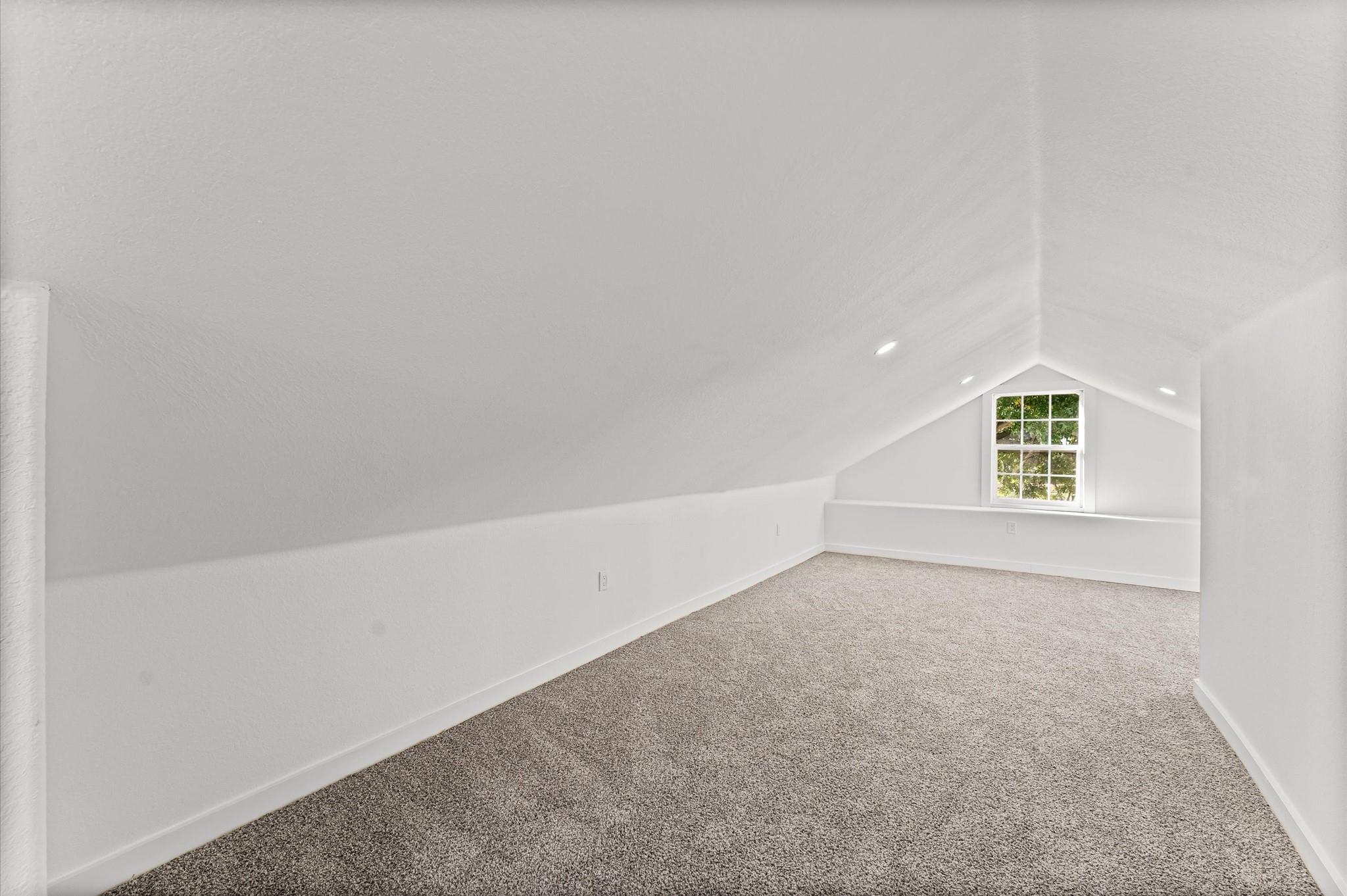 254 Independence Parkway N, Baytown