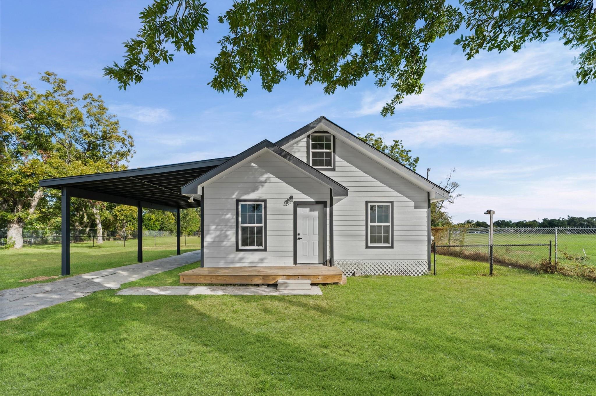 254 Independence Parkway N, Baytown