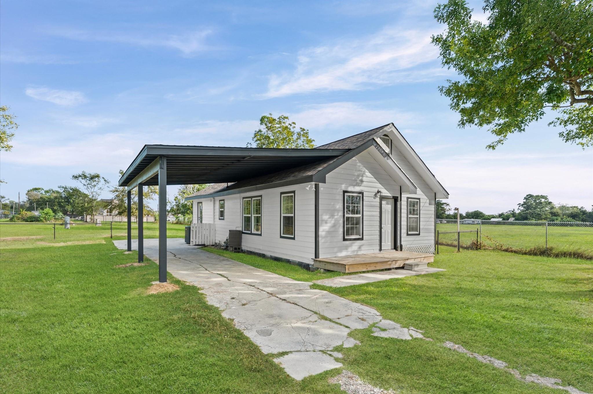 254 Independence Parkway N, Baytown