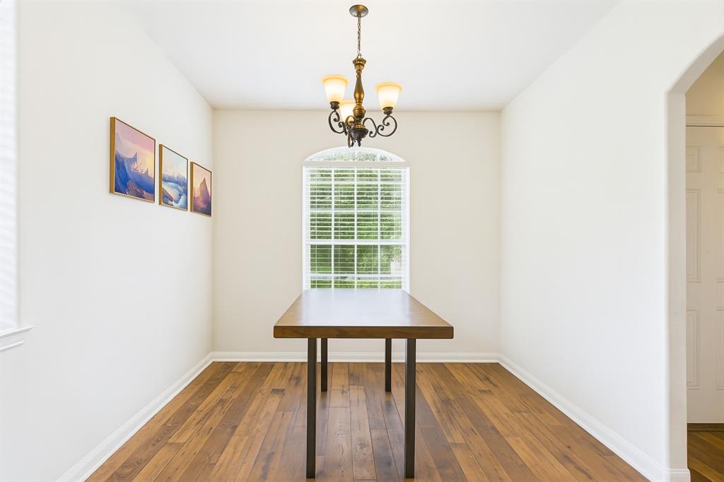 9439 Amethyst Glen Drive
