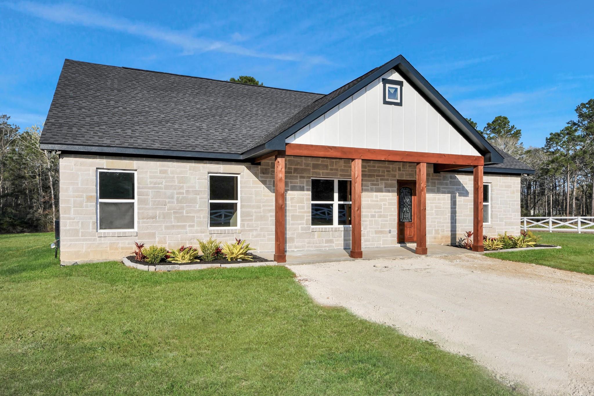 3952 Highline Oaks E