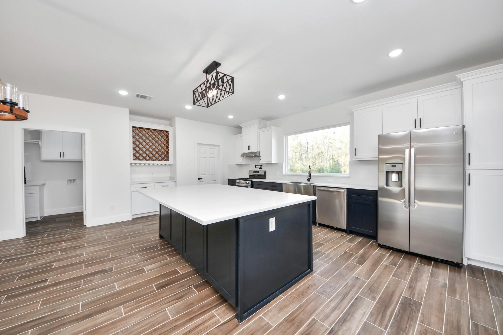 3952 Highline Oaks E