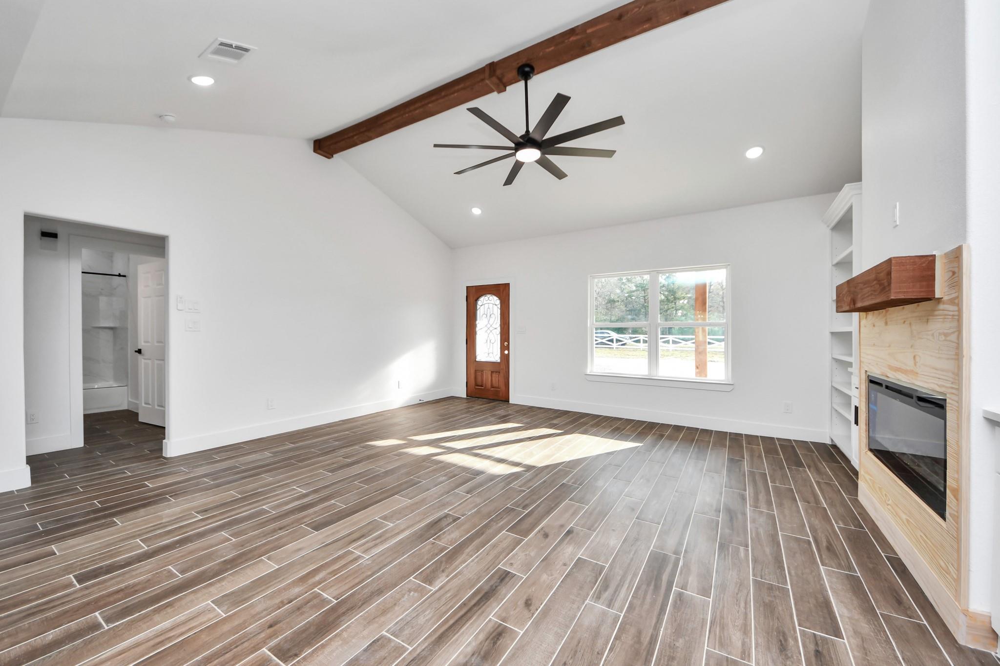 3952 Highline Oaks E