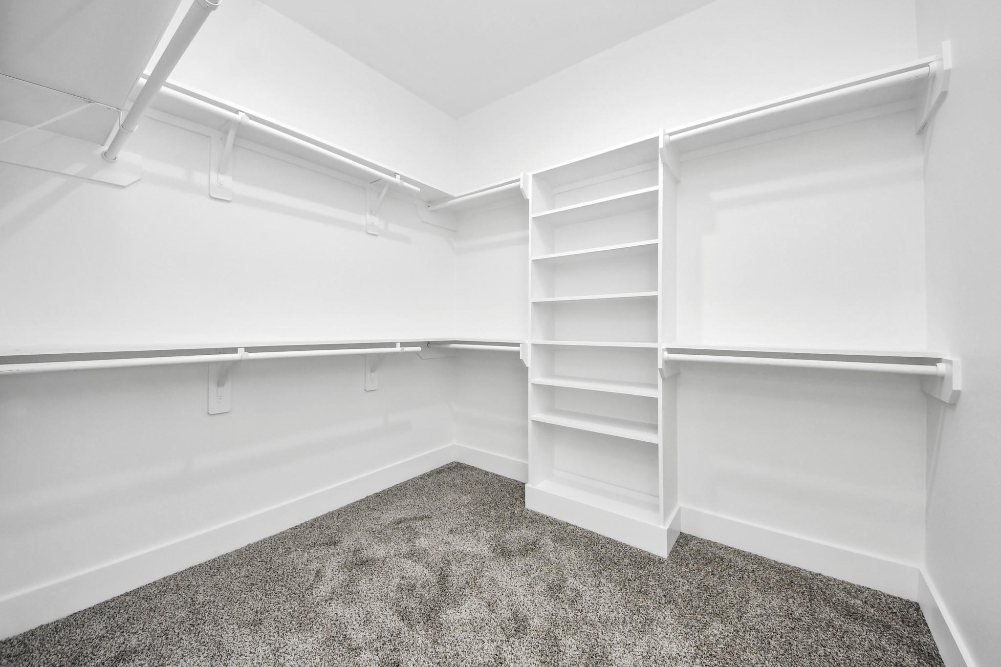 3952 Highline Oaks E