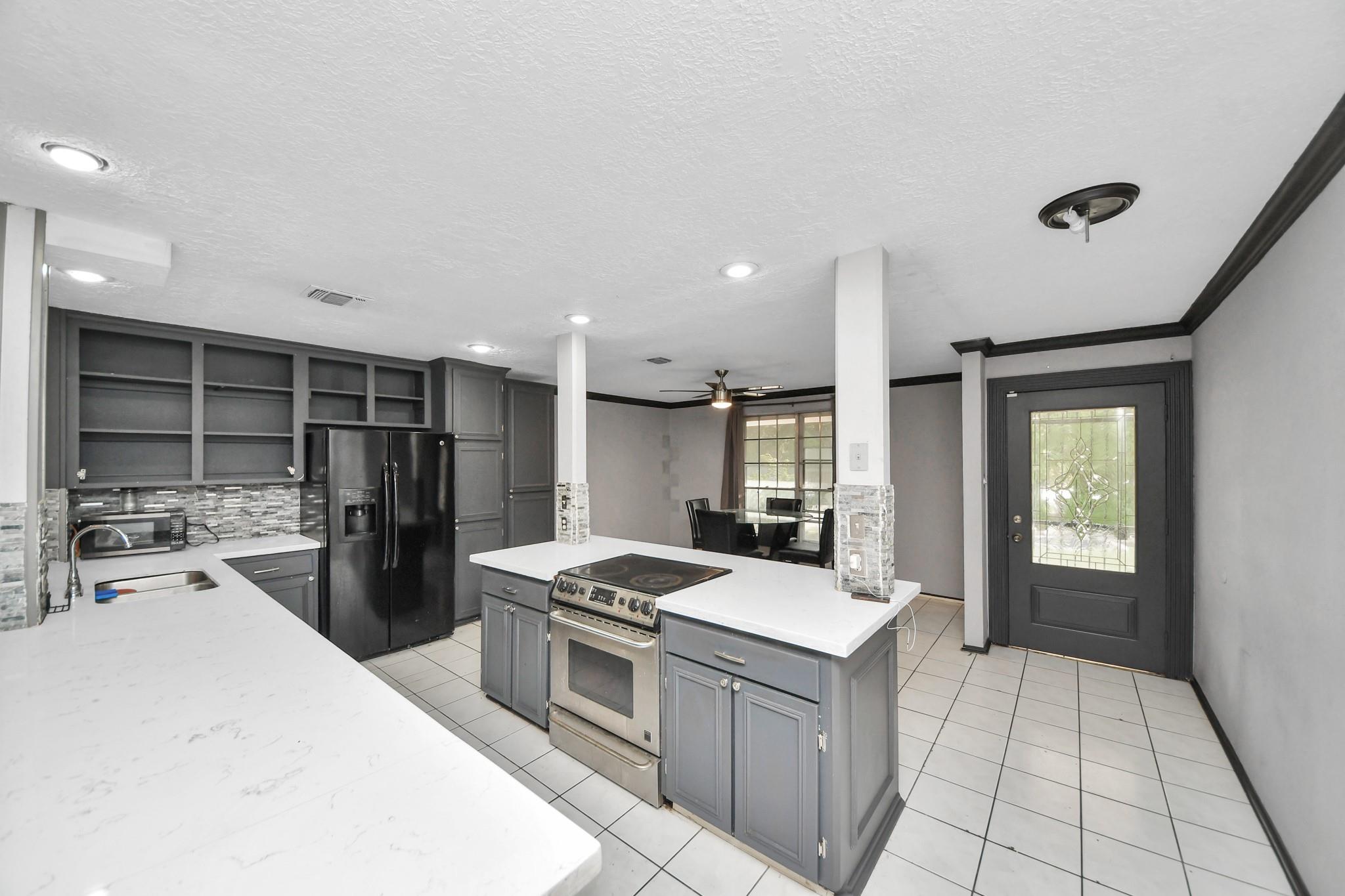 15103 Weil Place