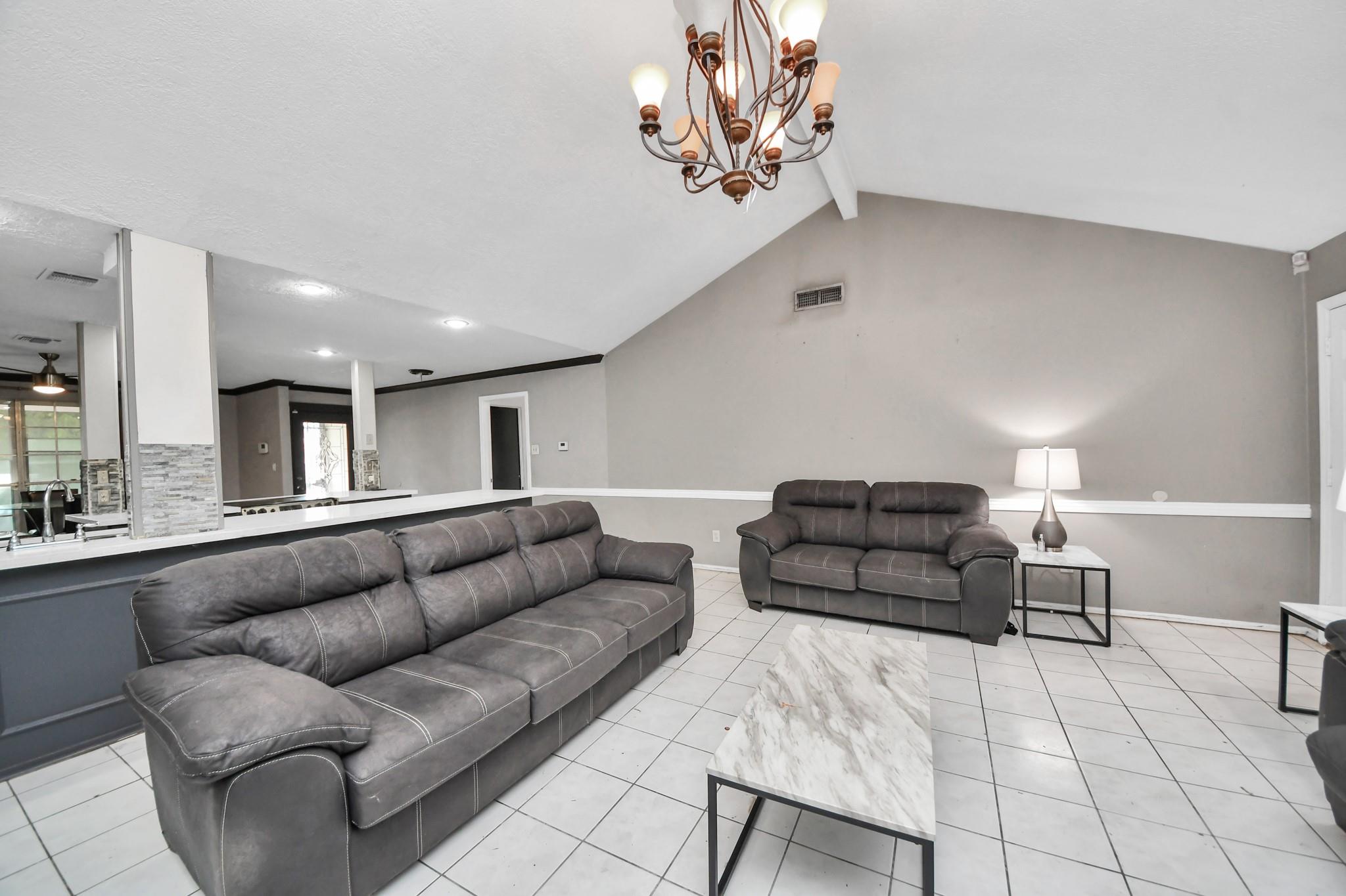 15103 Weil Place