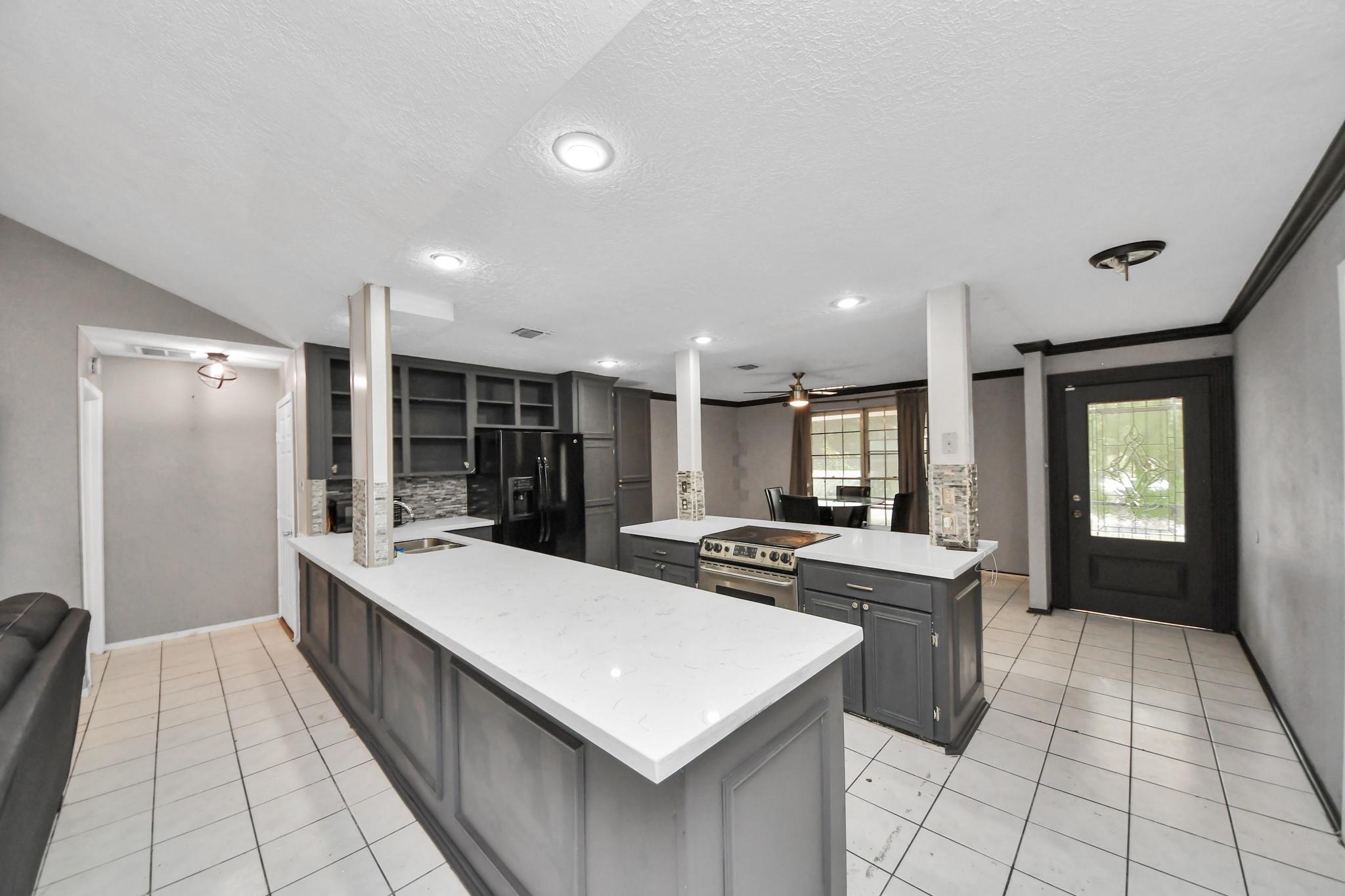 15103 Weil Place