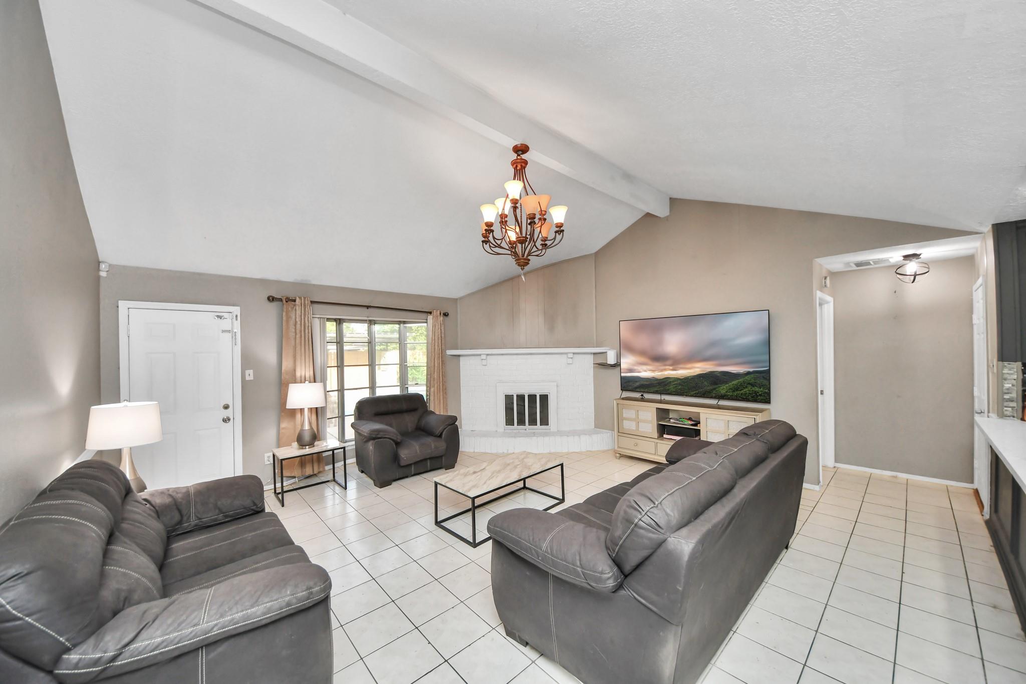 15103 Weil Place