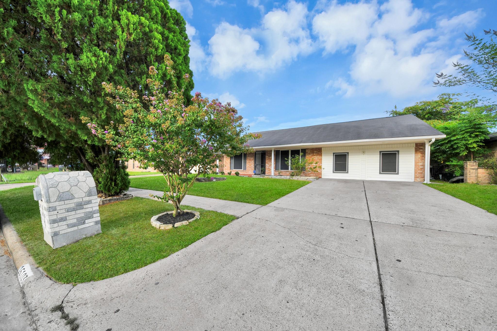 15103 Weil Place