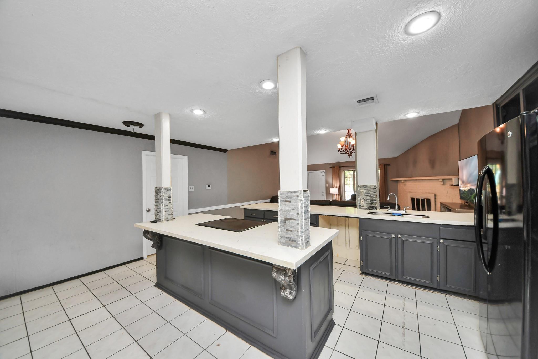 15103 Weil Place