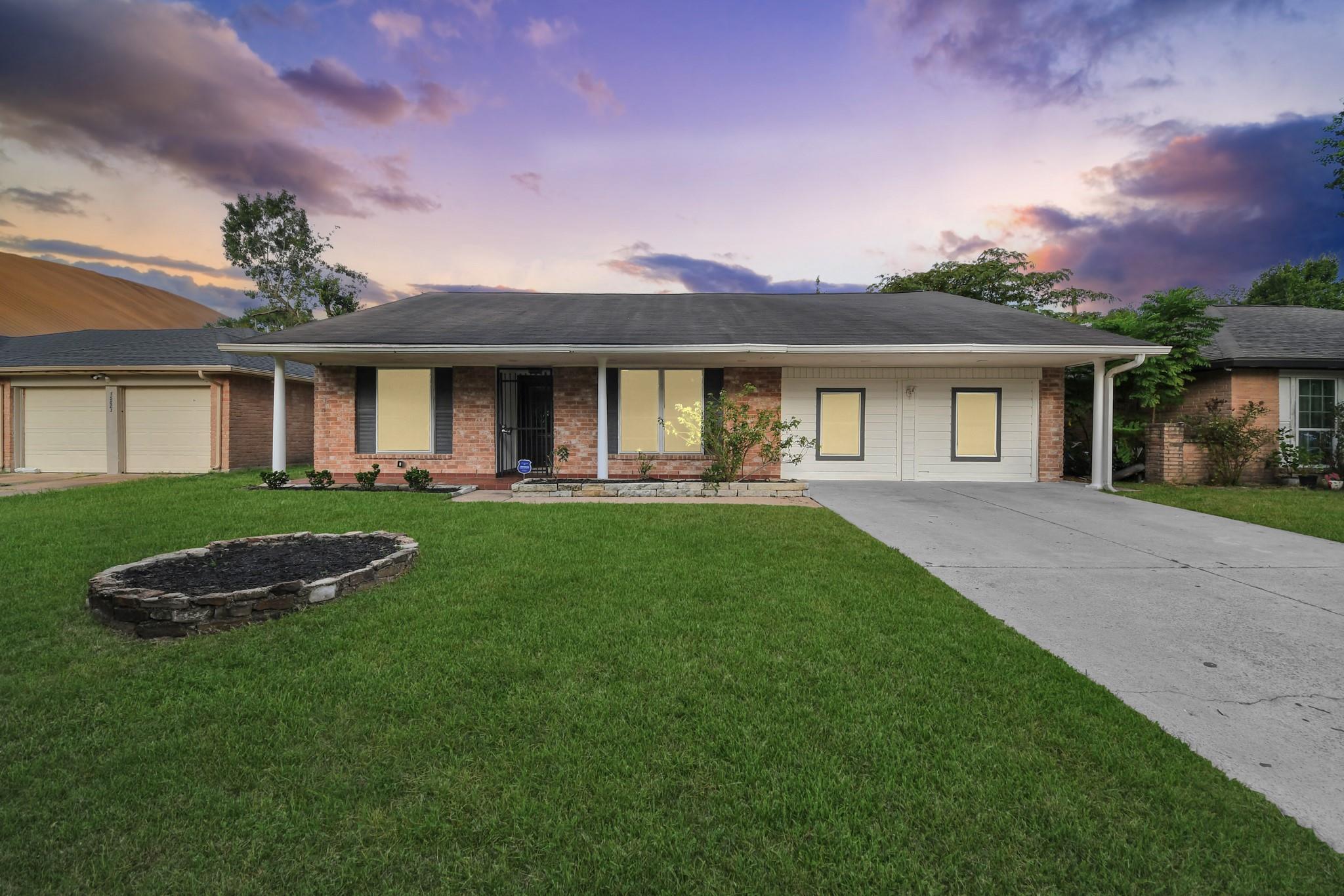 15103 Weil Place