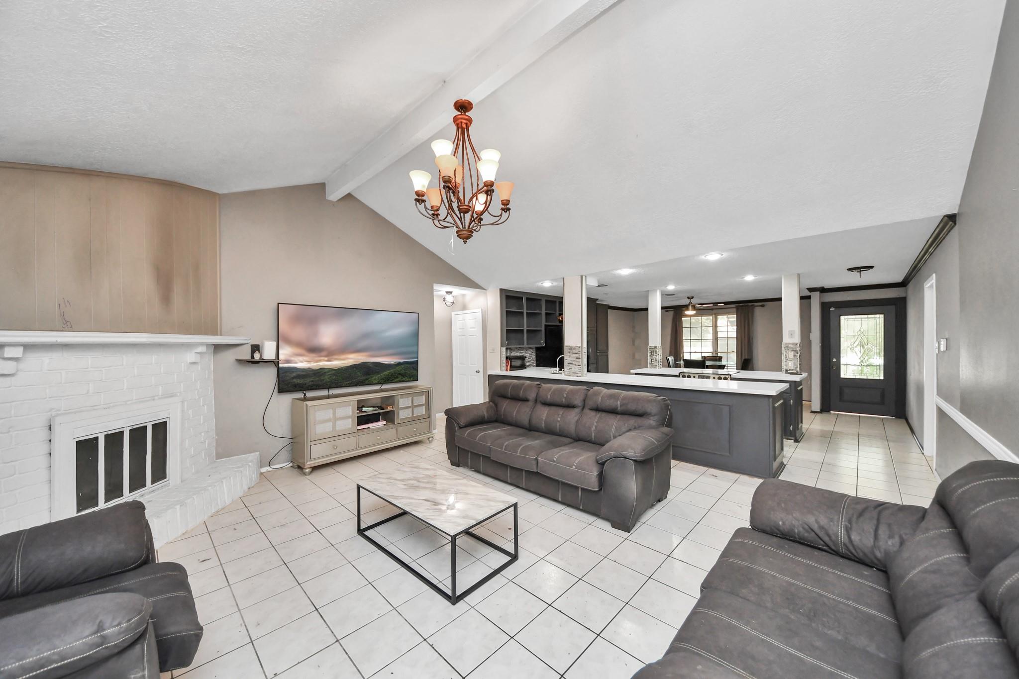 15103 Weil Place