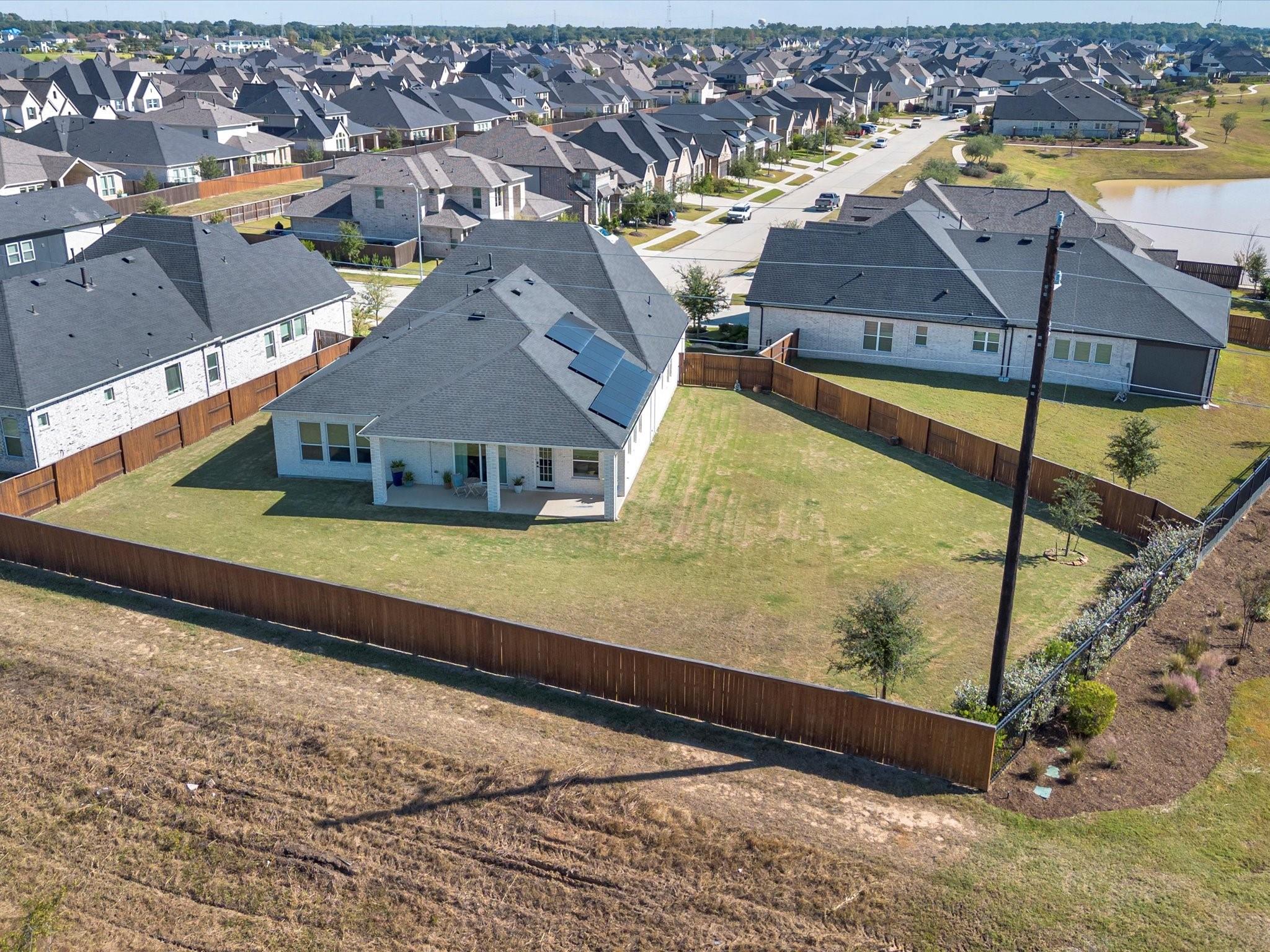 3103 Honeysuckle Way