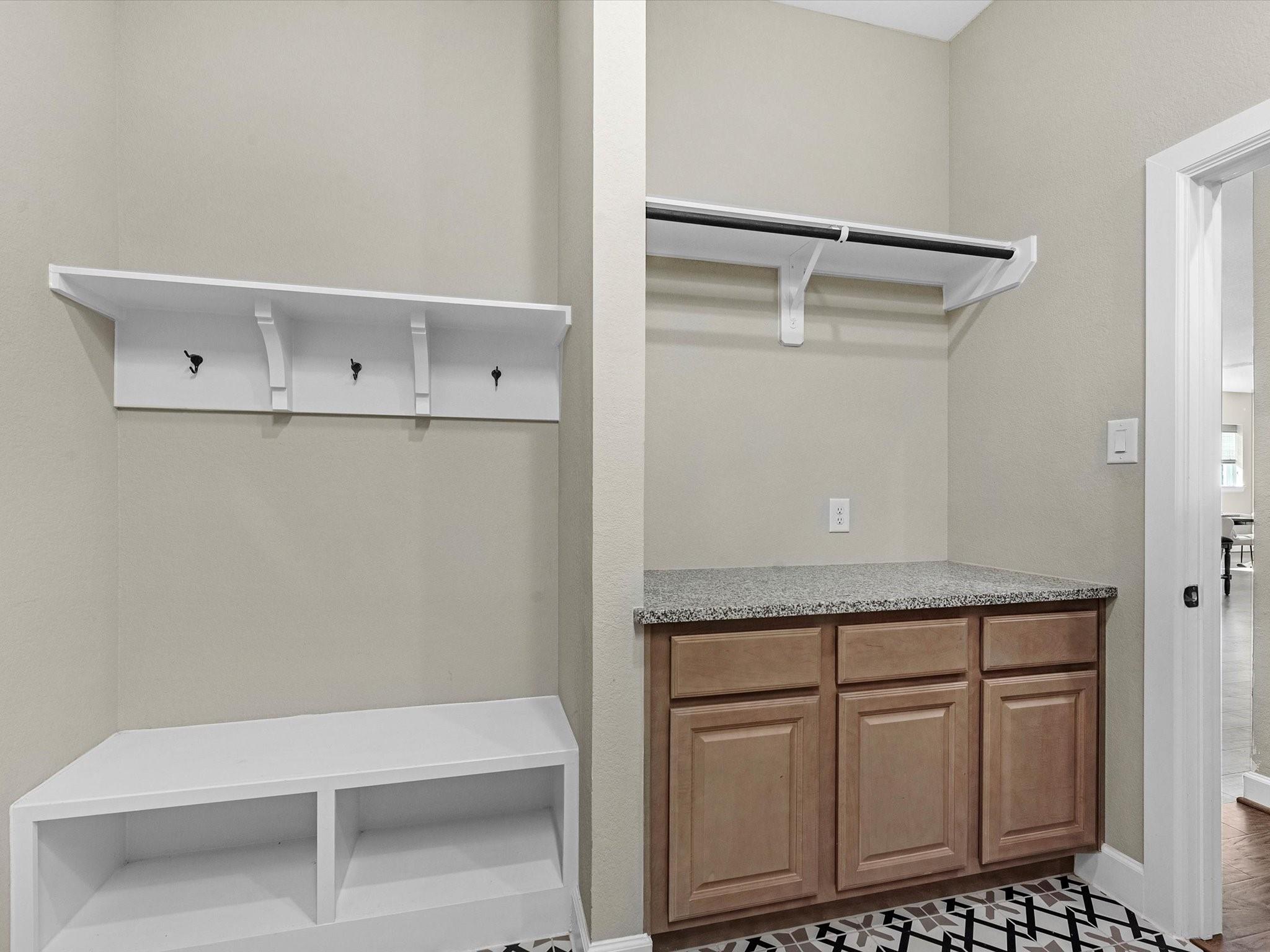 3103 Honeysuckle Way