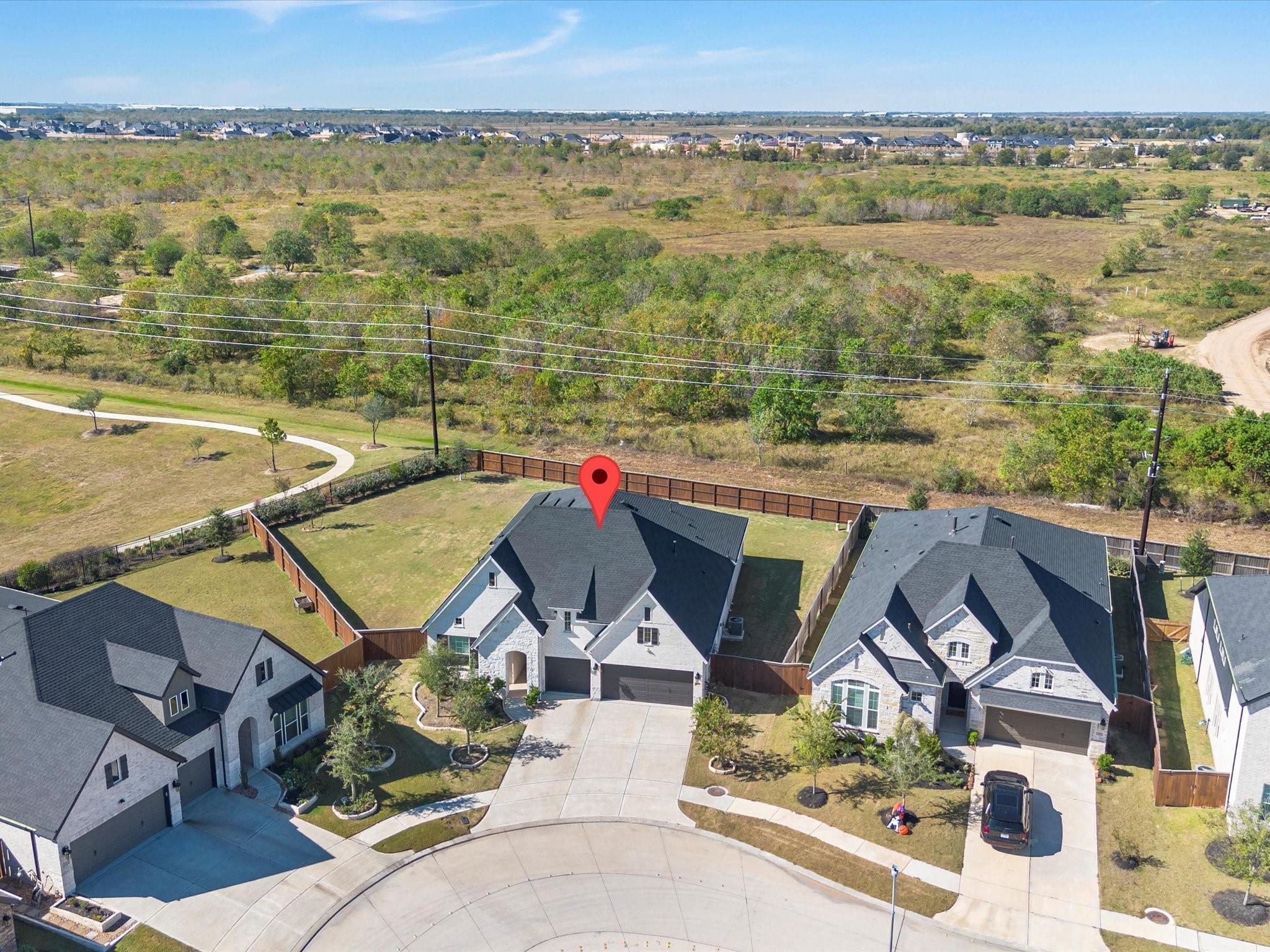 3103 Honeysuckle Way