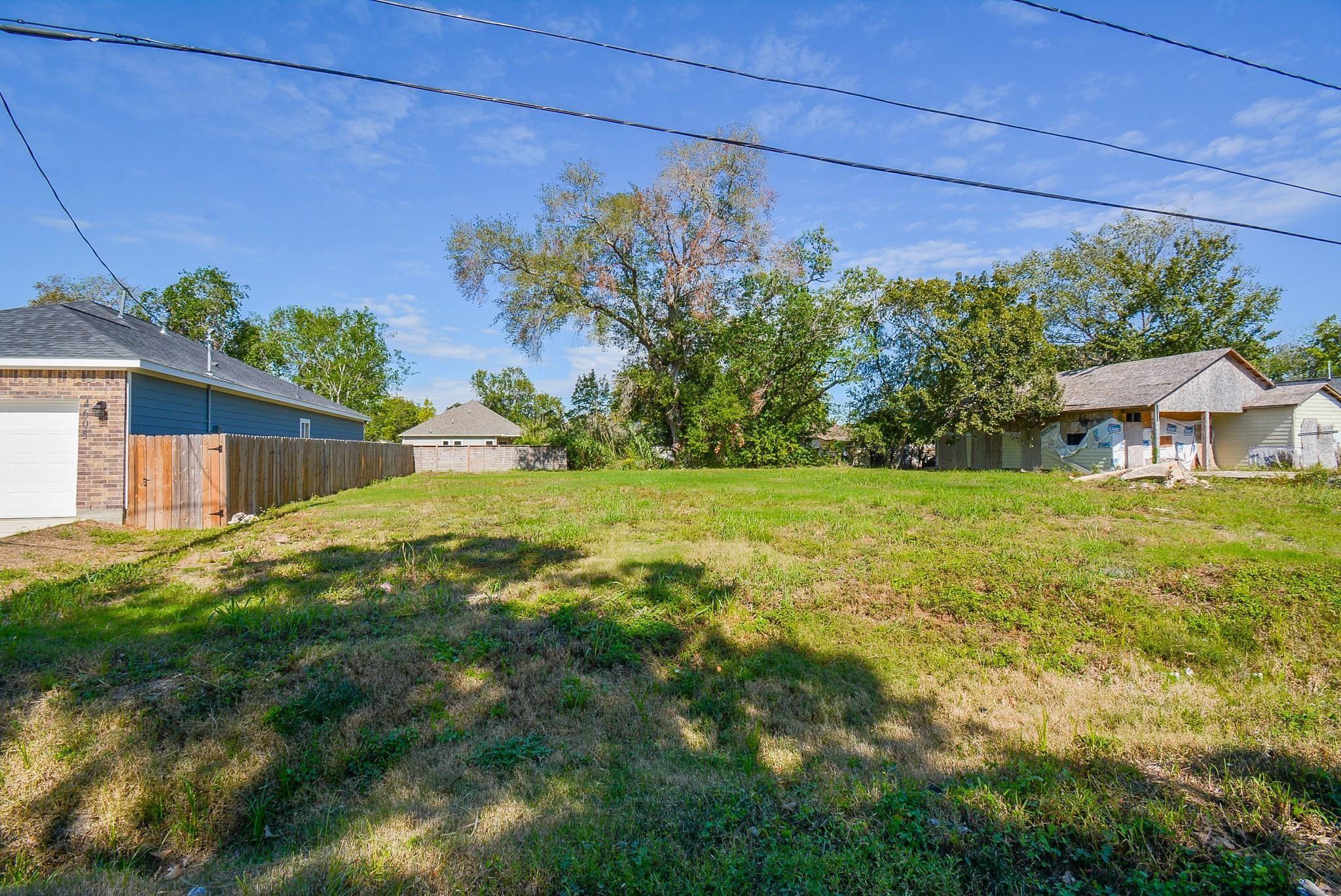 4607 Larkspur Street