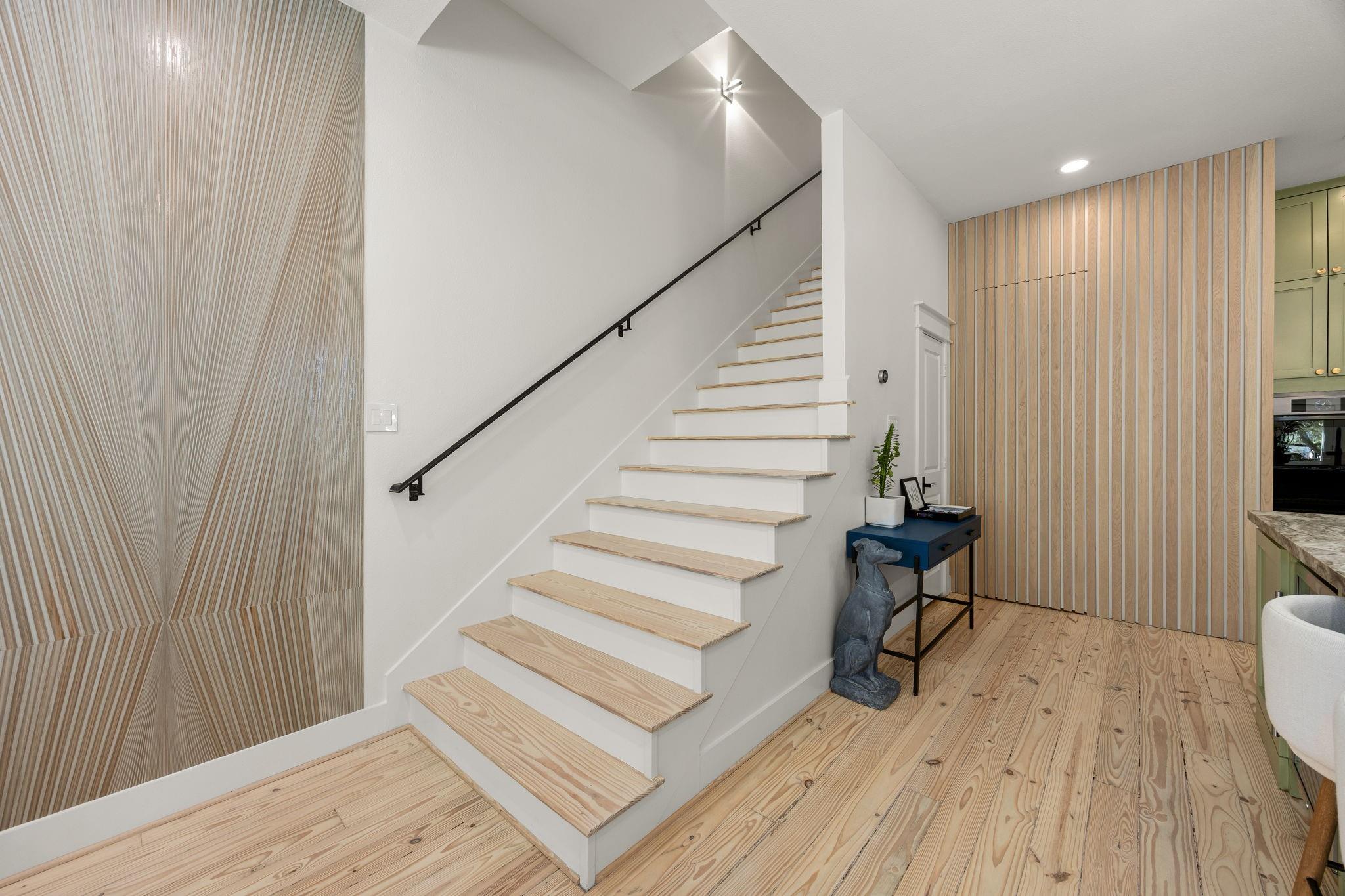 523 Fowler Street