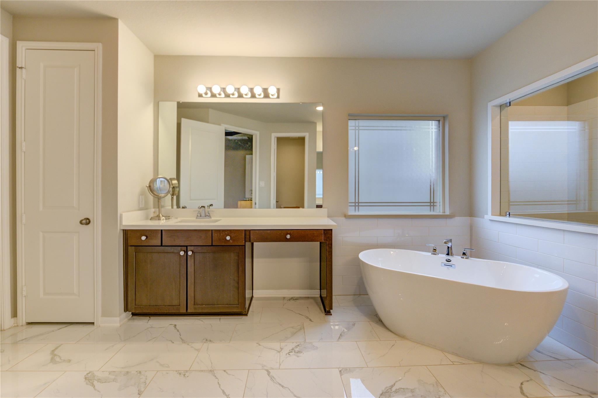 2727 Camellia Avenue