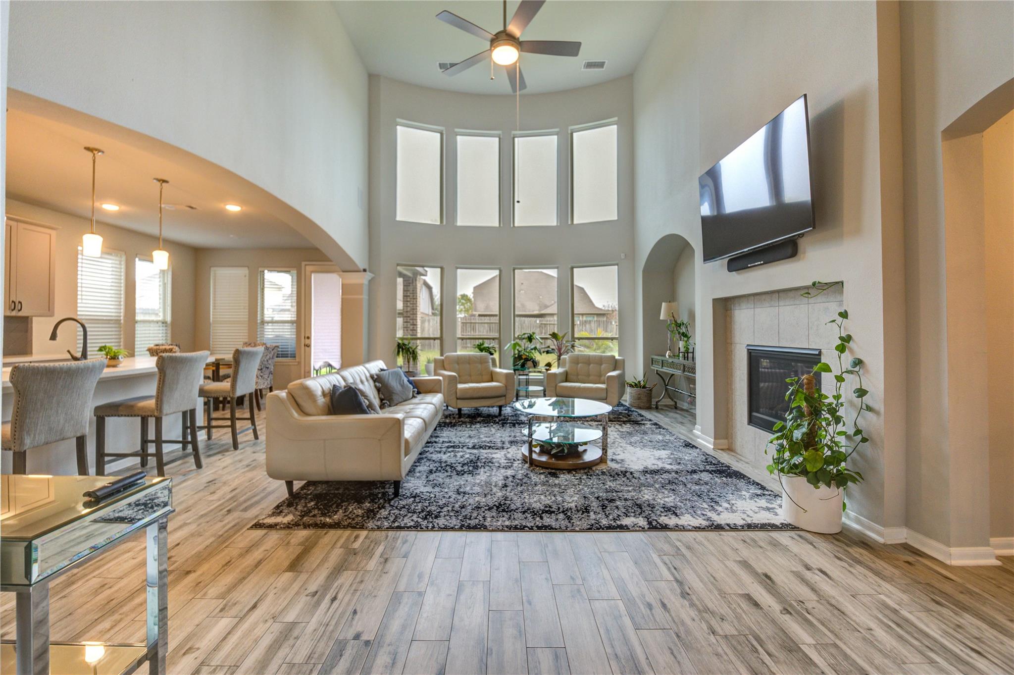 2727 Camellia Avenue