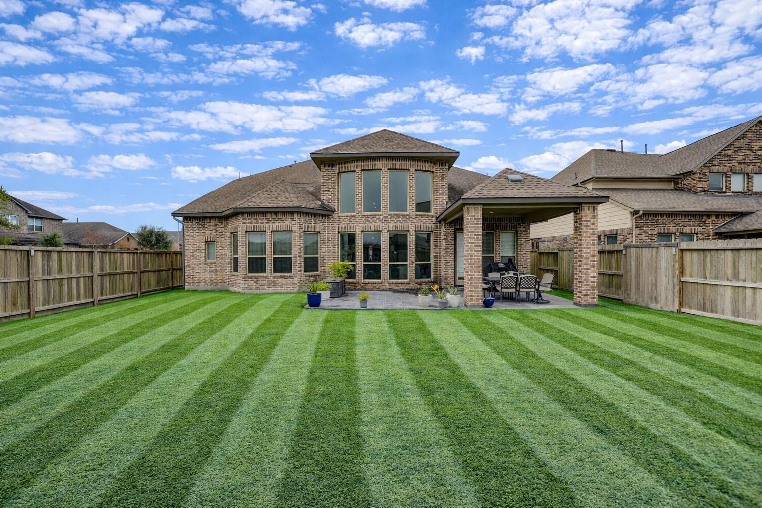 2727 Camellia Avenue