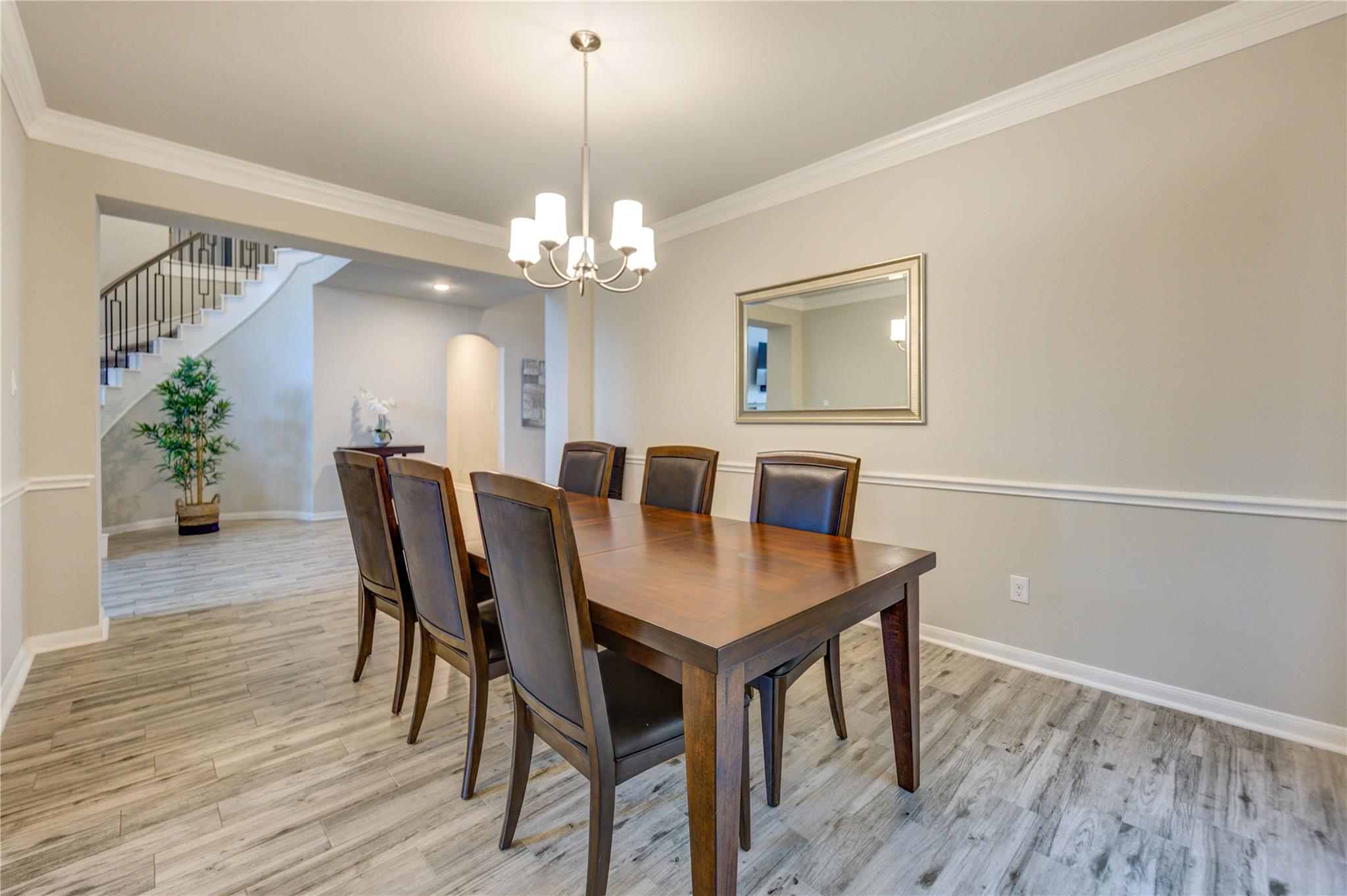 2727 Camellia Avenue