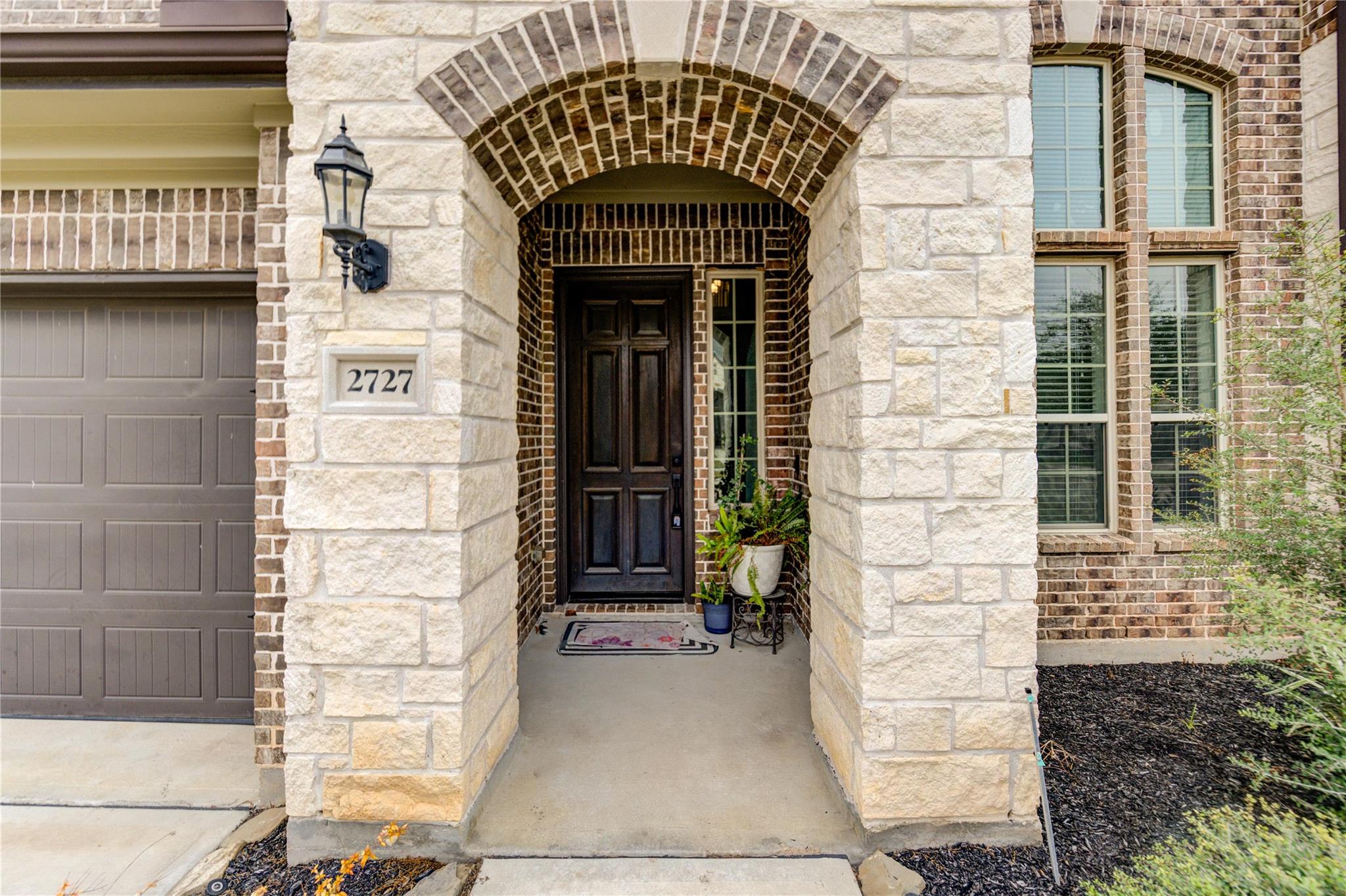 2727 Camellia Avenue