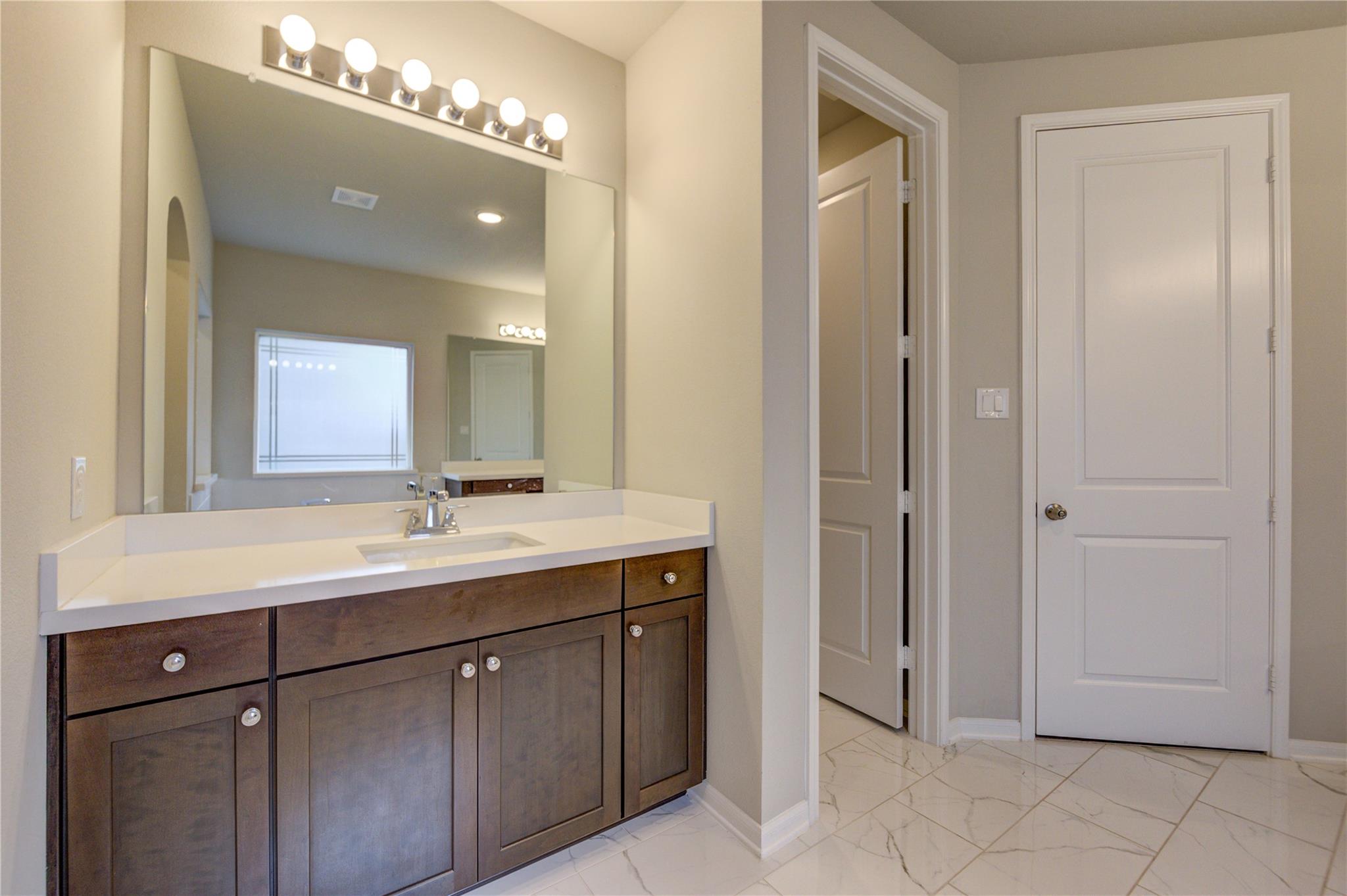 2727 Camellia Avenue