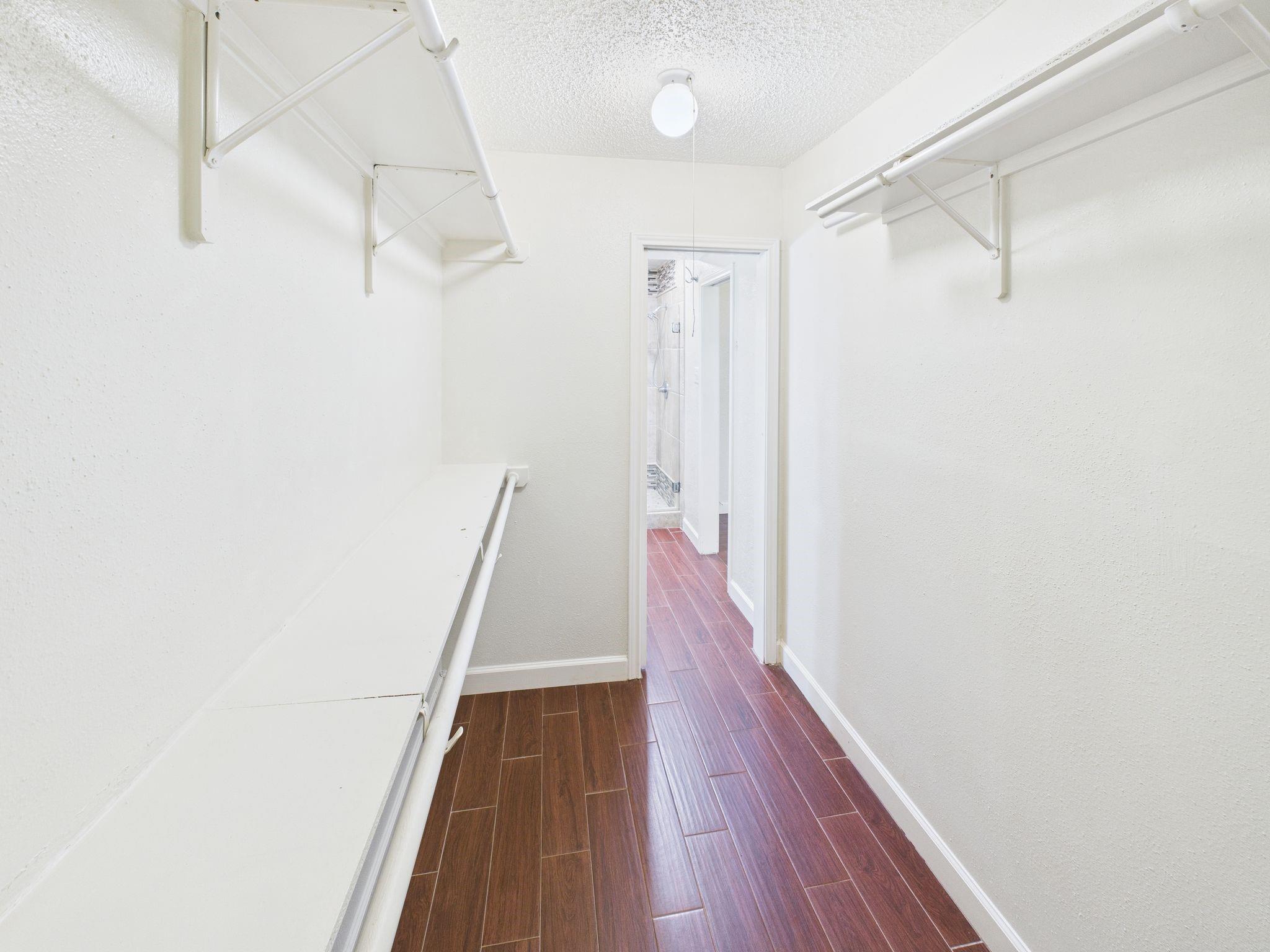 13010 Foxburo Drive, Houston