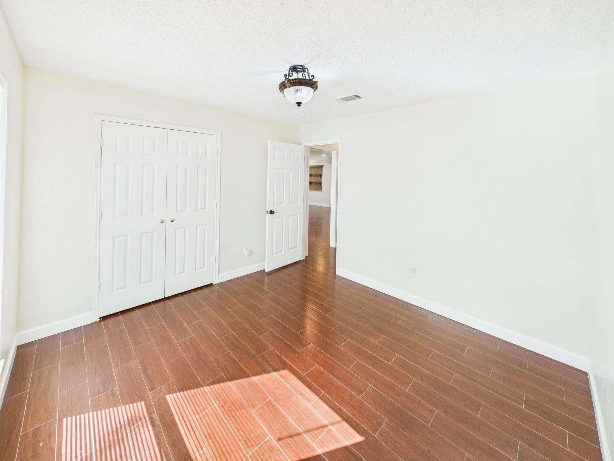 13010 Foxburo Drive, Houston