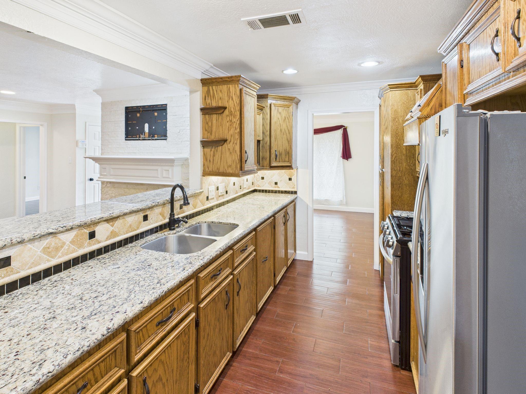 13010 Foxburo Drive, Houston