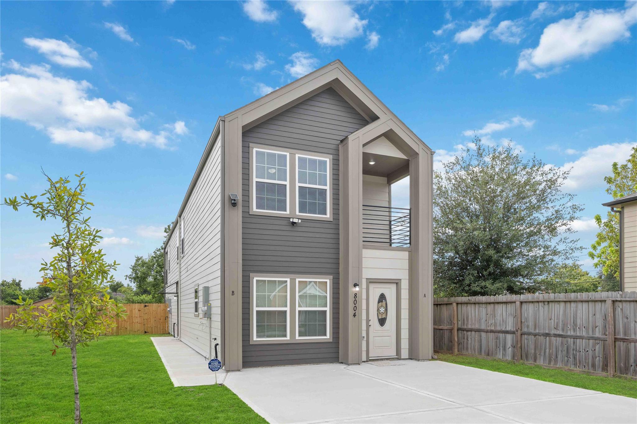 8004 Birmingham Street Unit: A/B