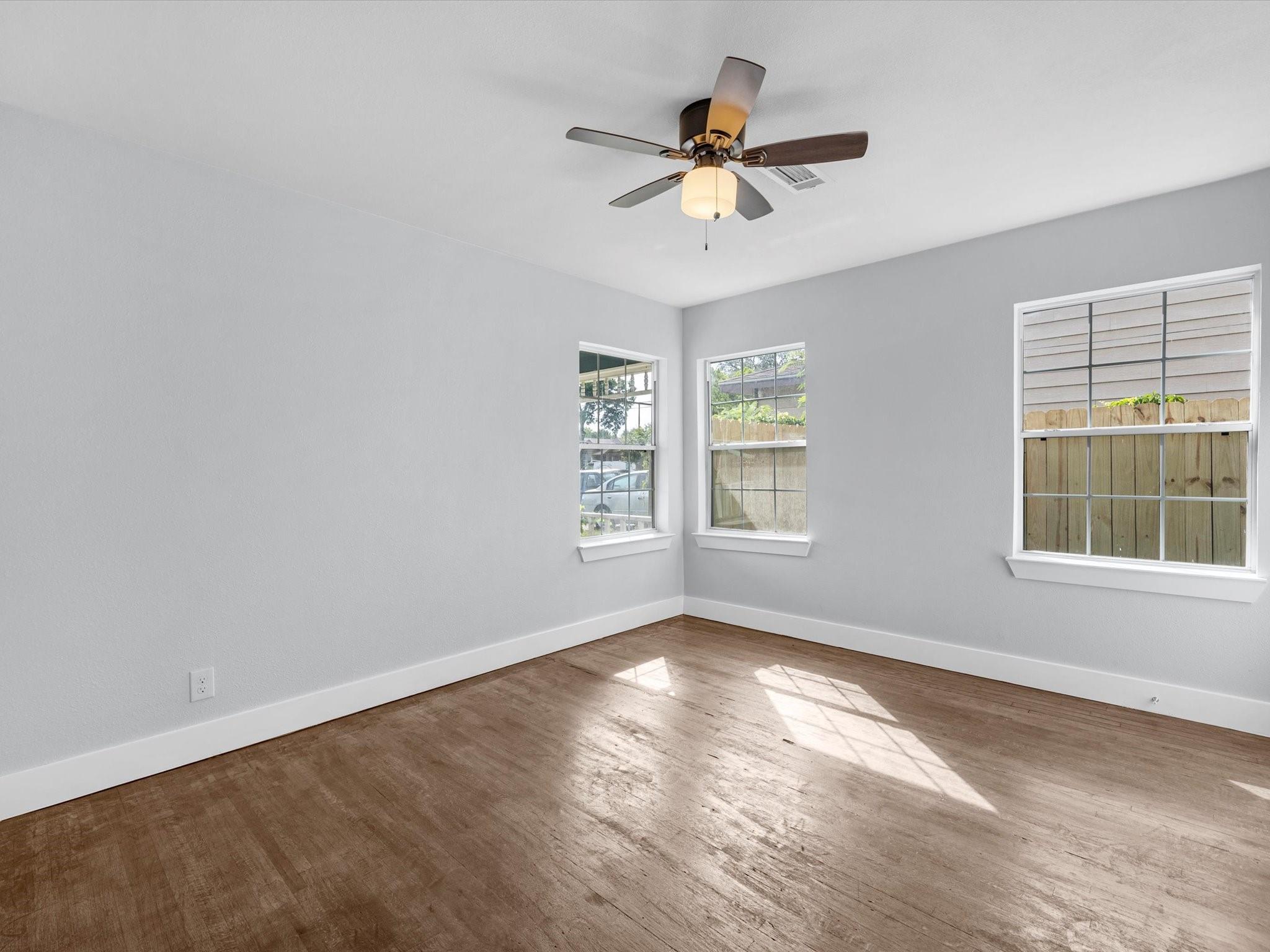 4218 Crenshaw Street