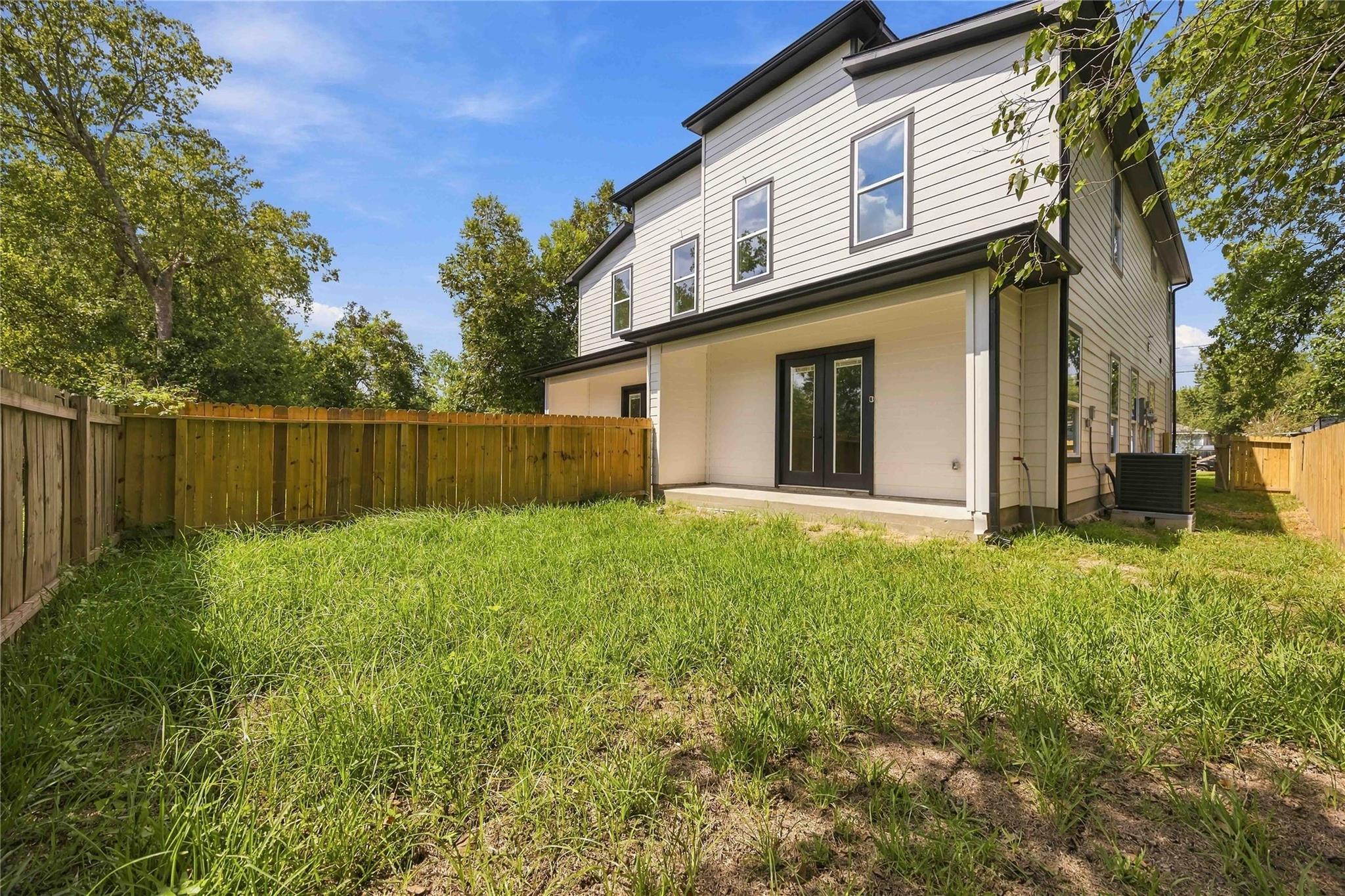 5218 Higgins Street Unit: A/B
