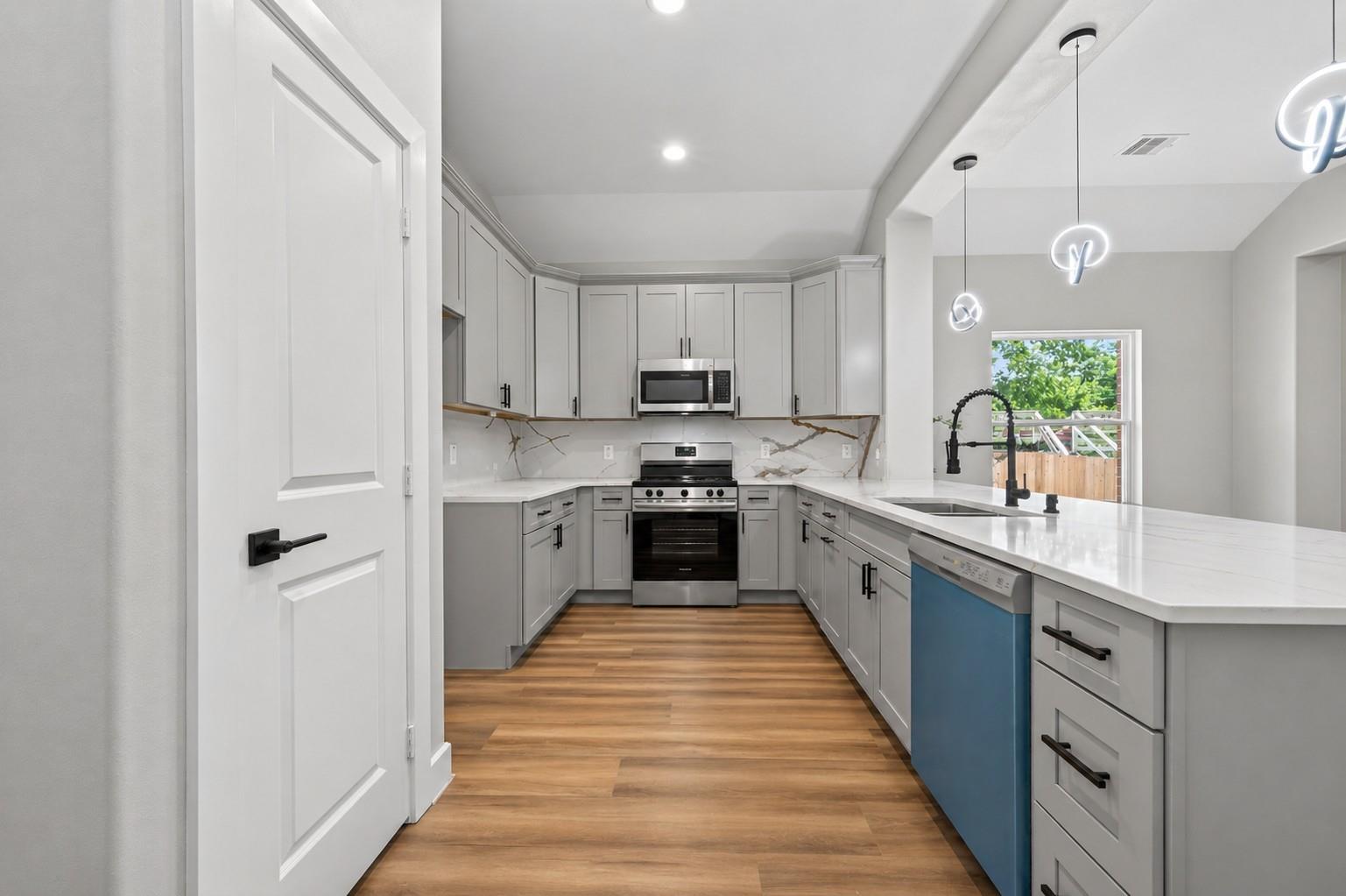 12431 Green Ridge Drive
