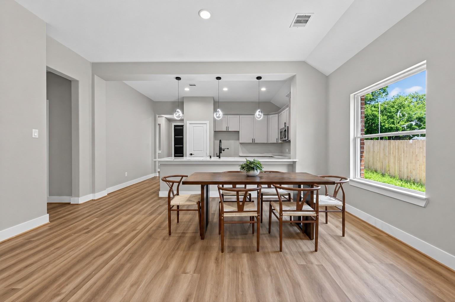 12431 Green Ridge Drive