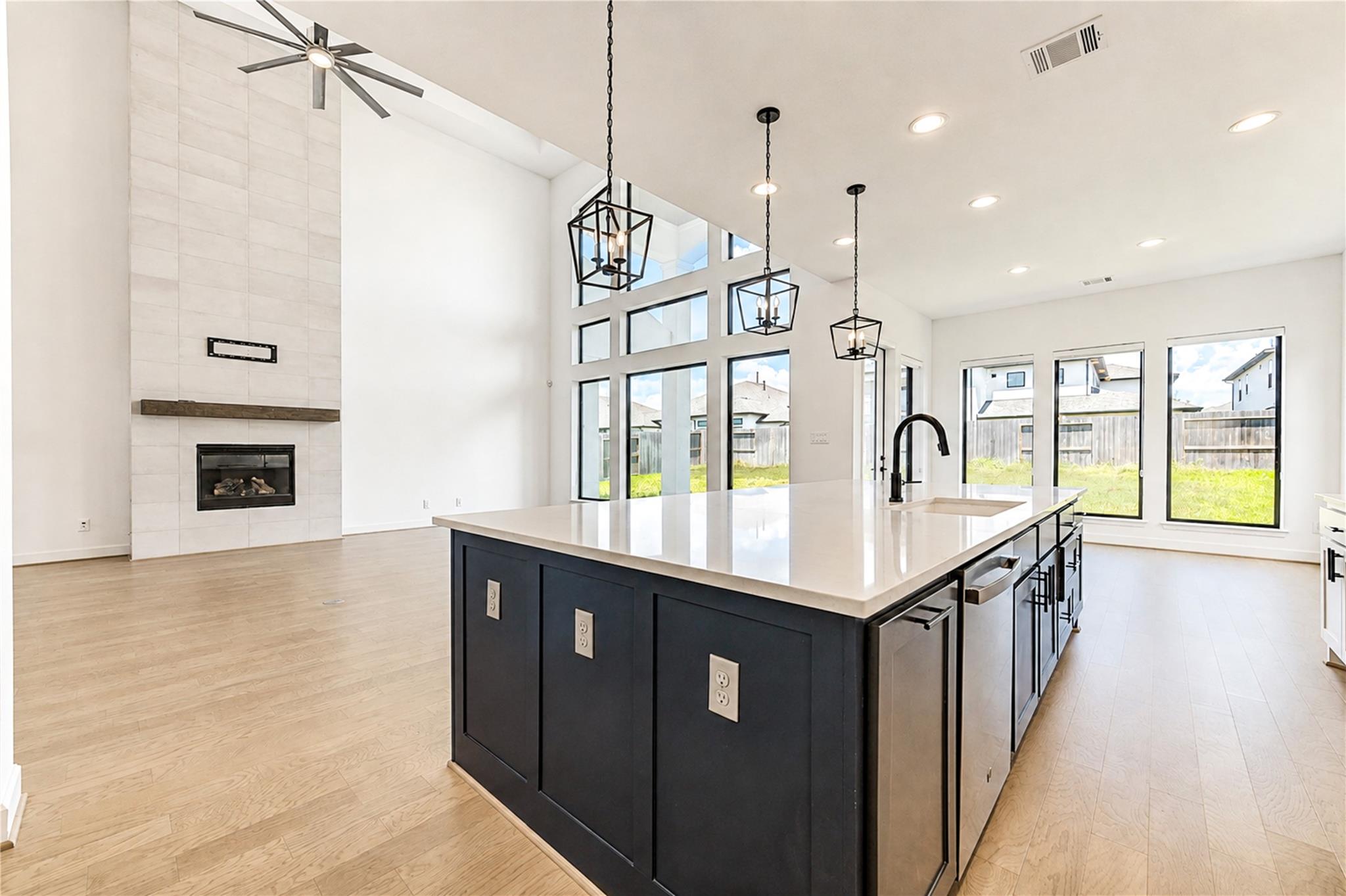 9015 Orchard Cove