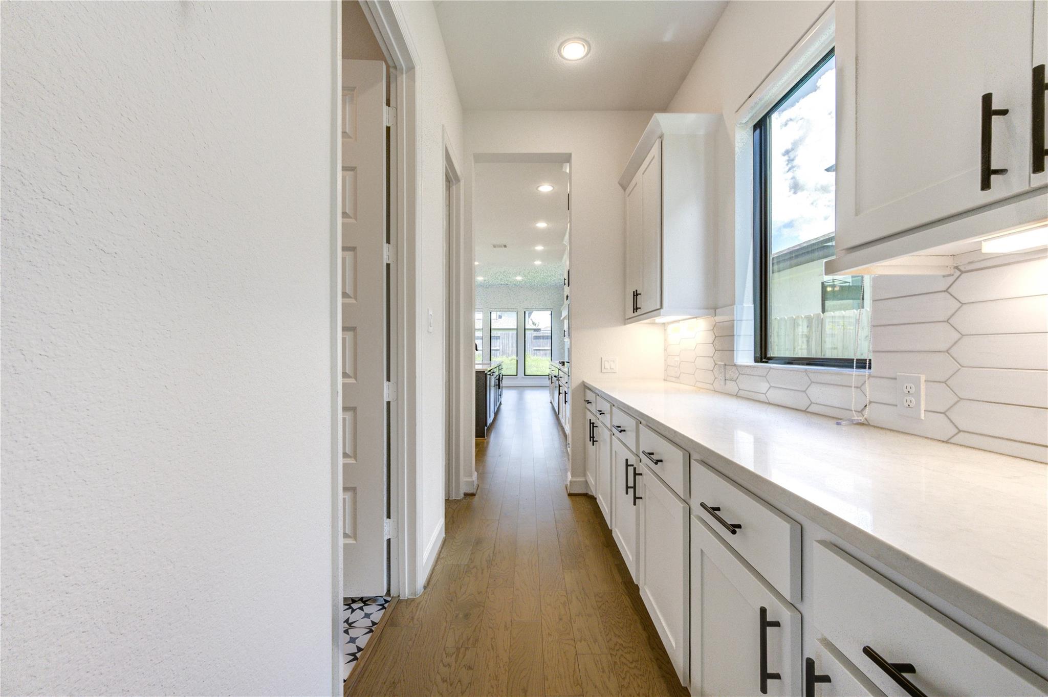 9015 Orchard Cove