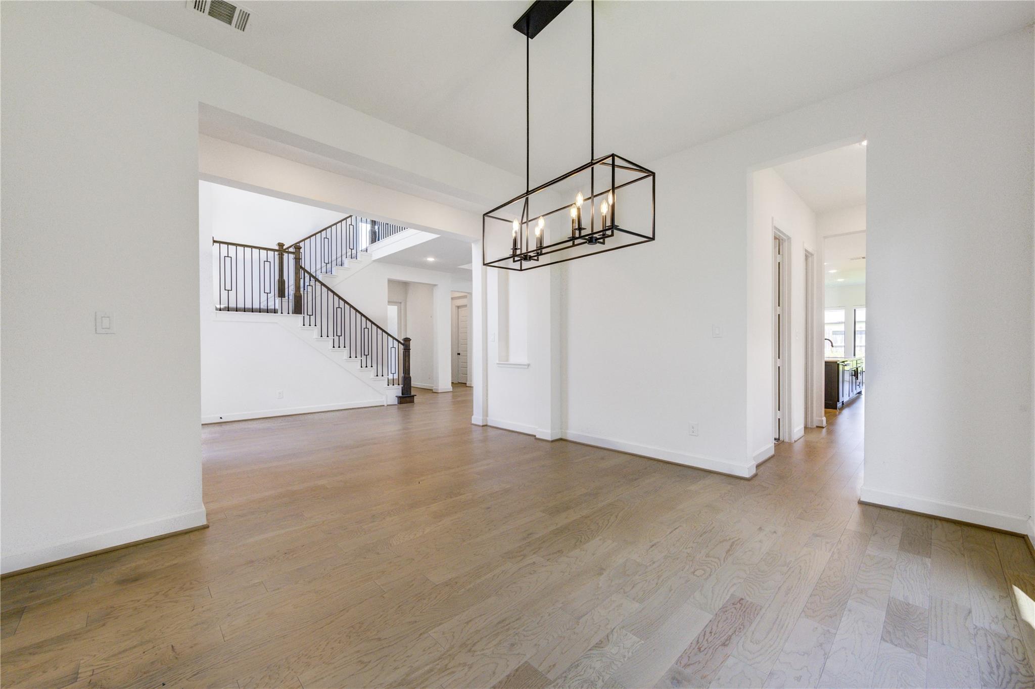 9015 Orchard Cove