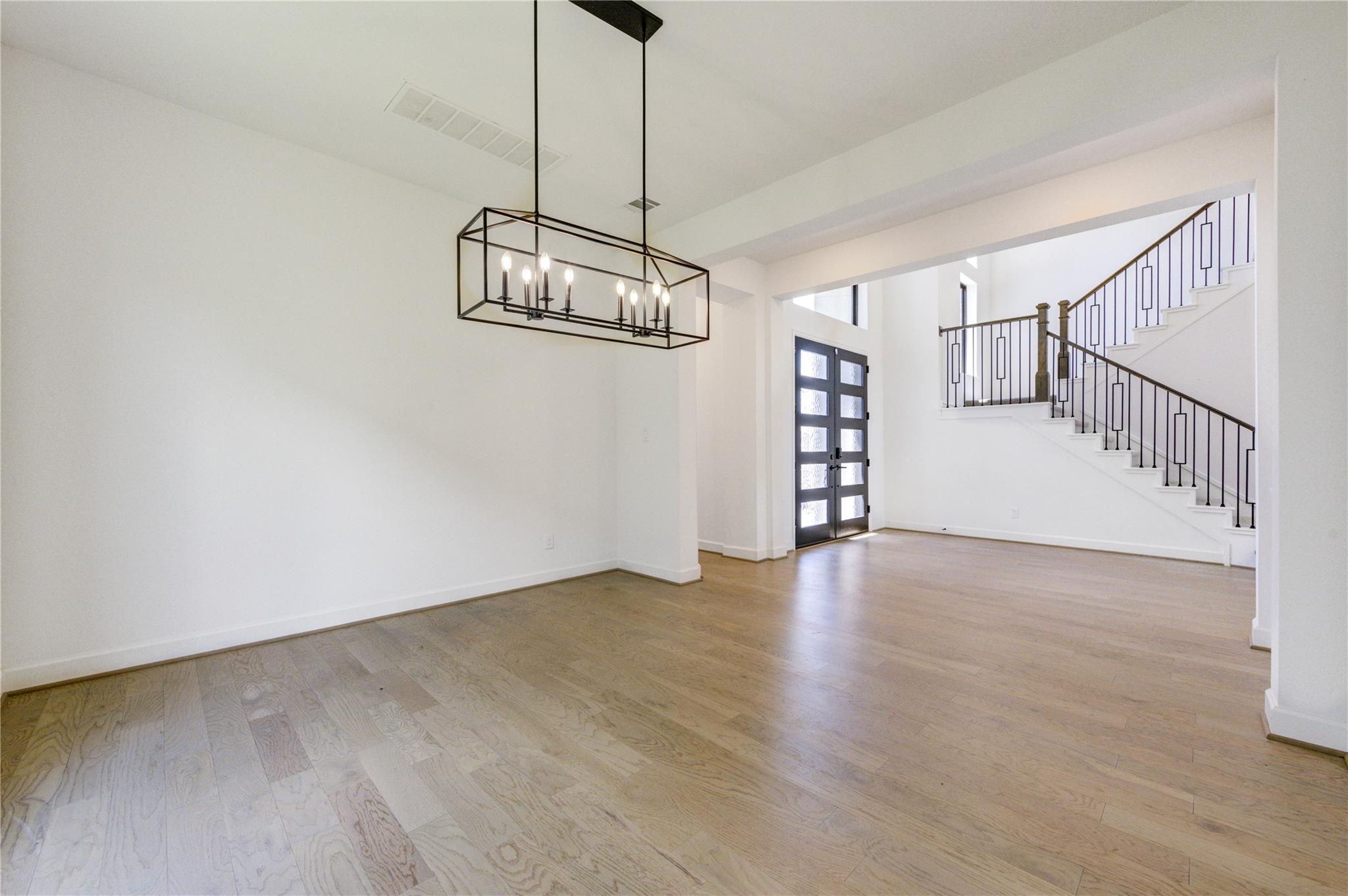 9015 Orchard Cove