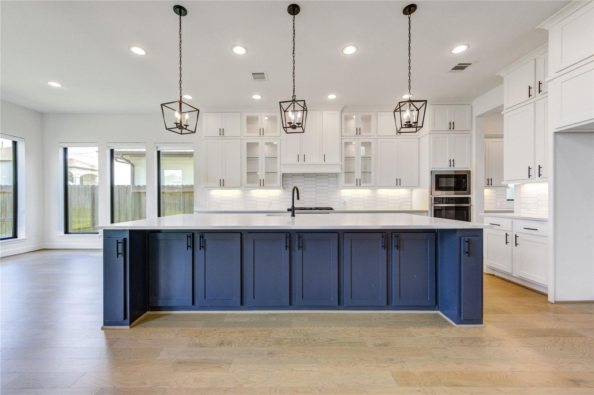 9015 Orchard Cove