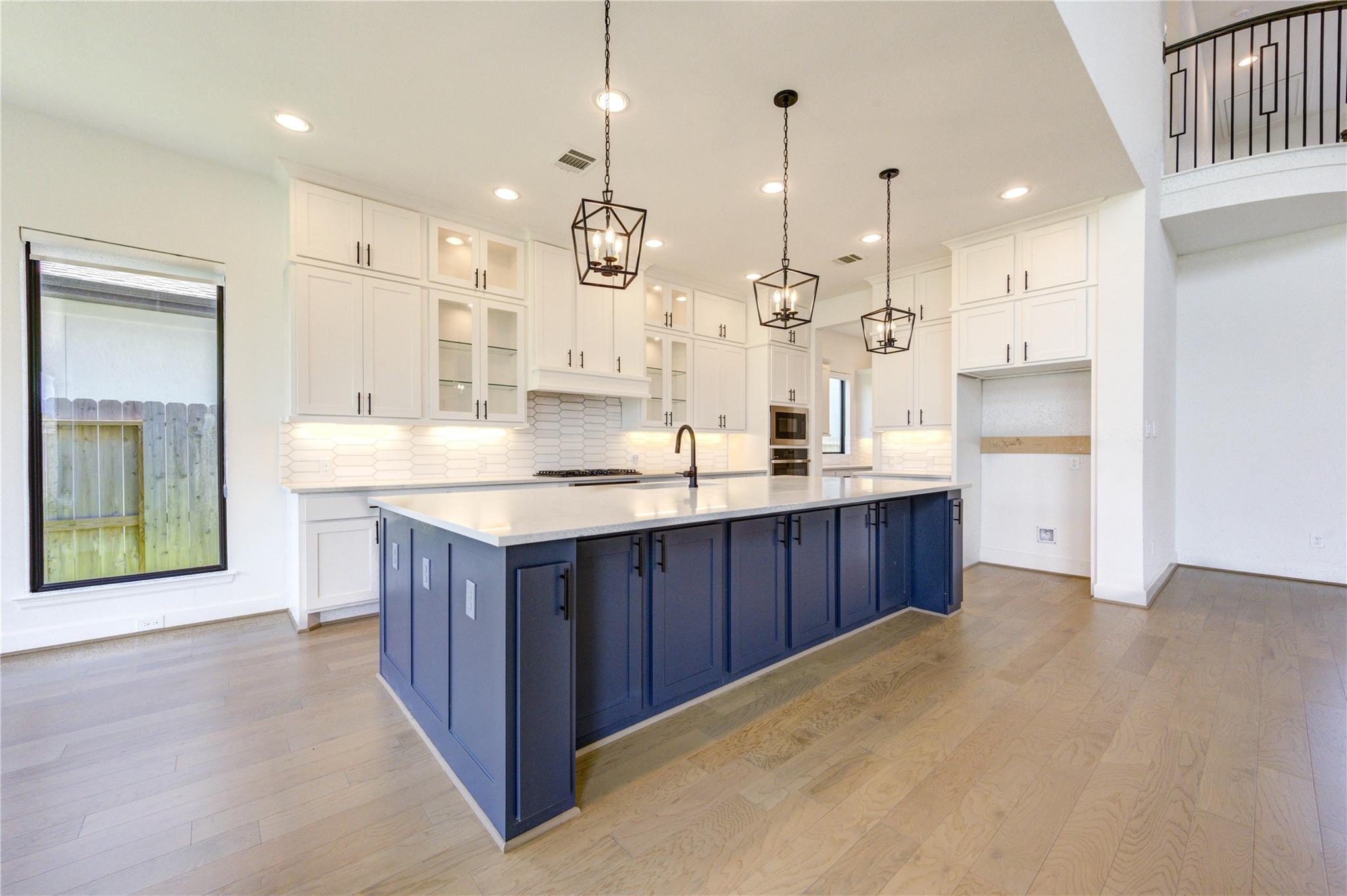 9015 Orchard Cove