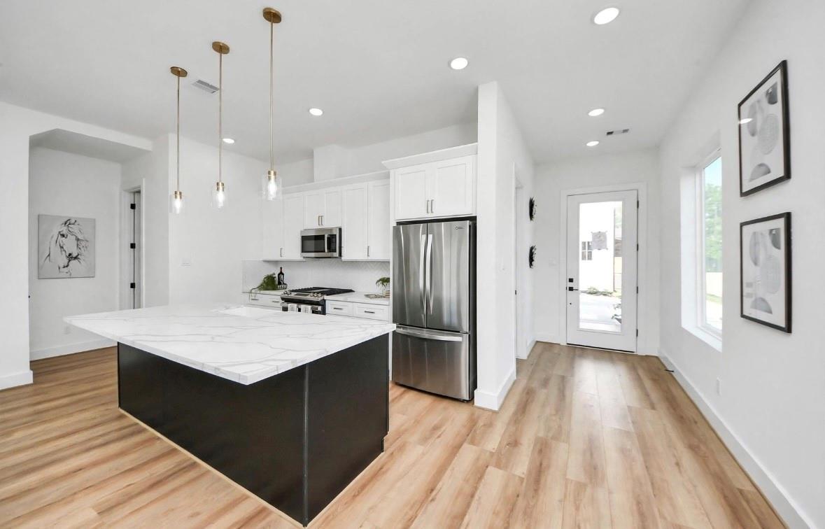 2428 Harrington Street