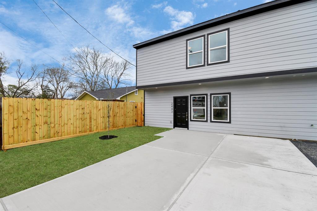 2443 Lucky Street