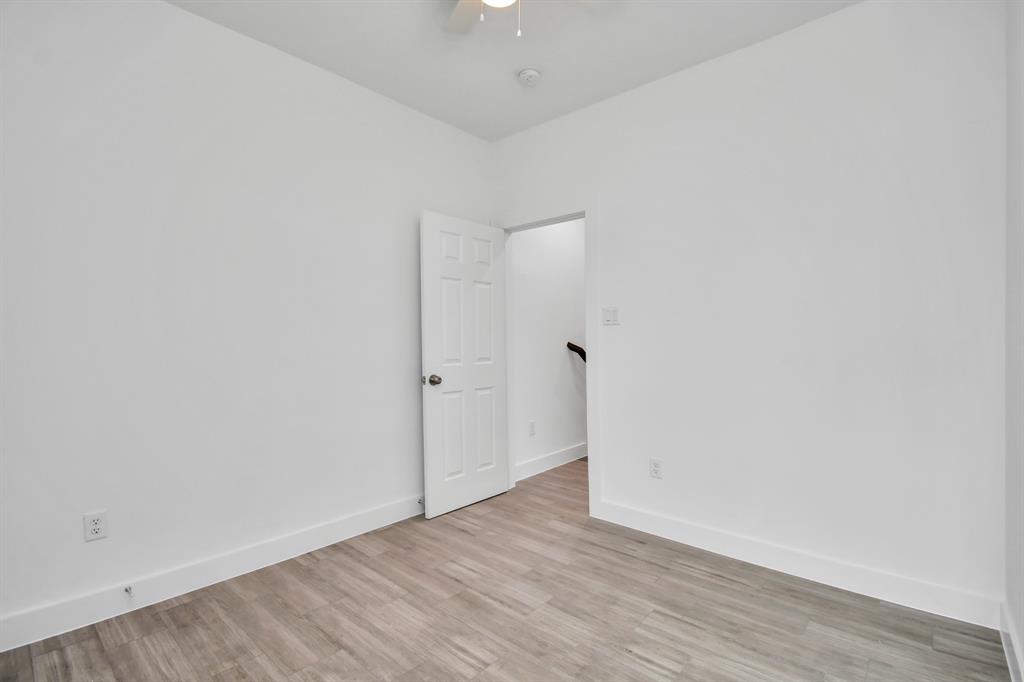 2443 Lucky Street