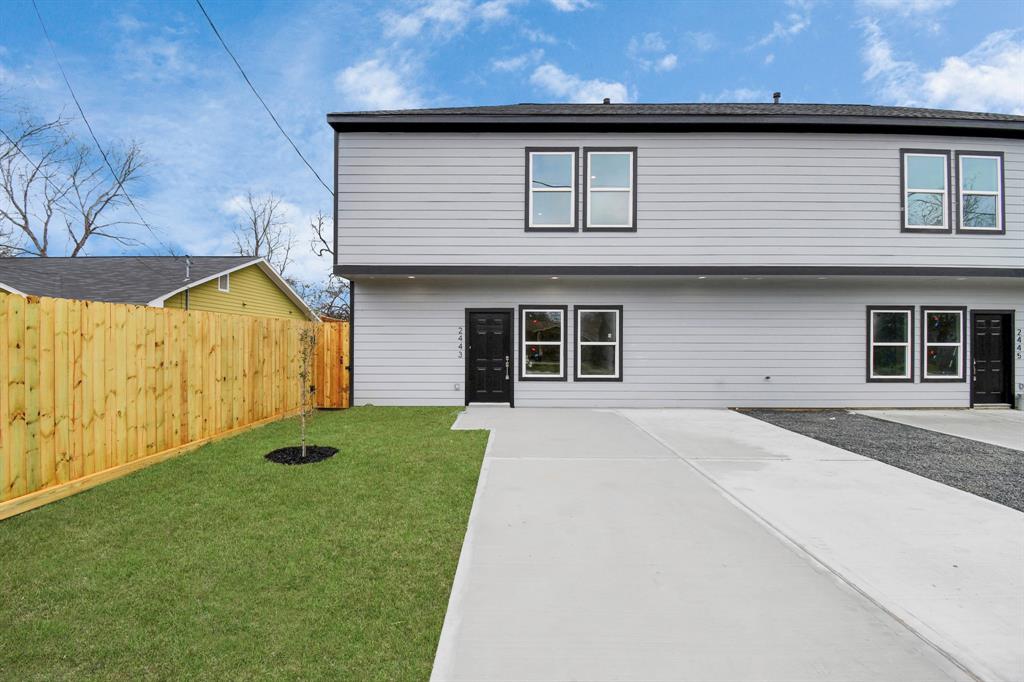 2443 Lucky Street