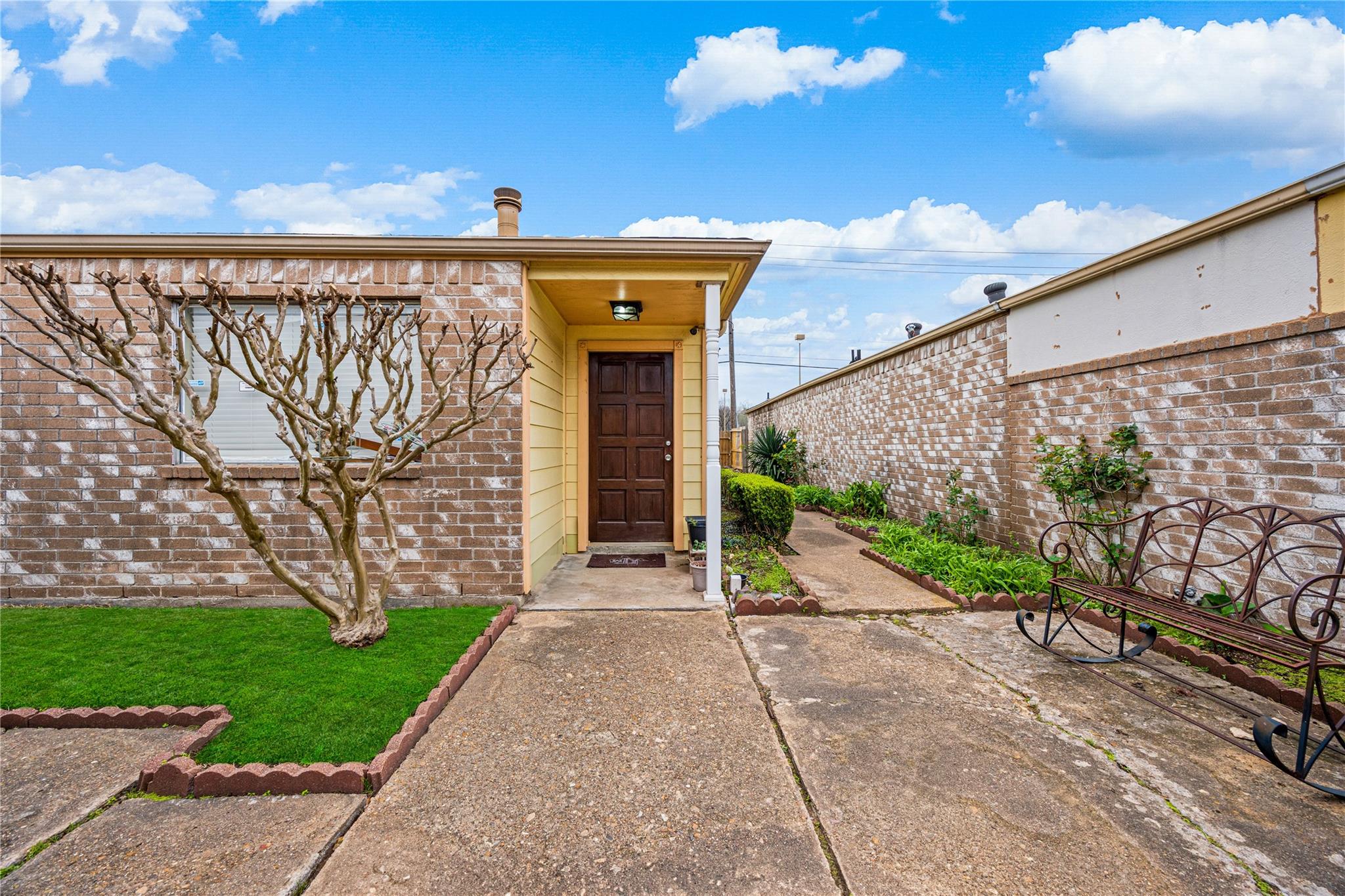 9206 Homeland Drive