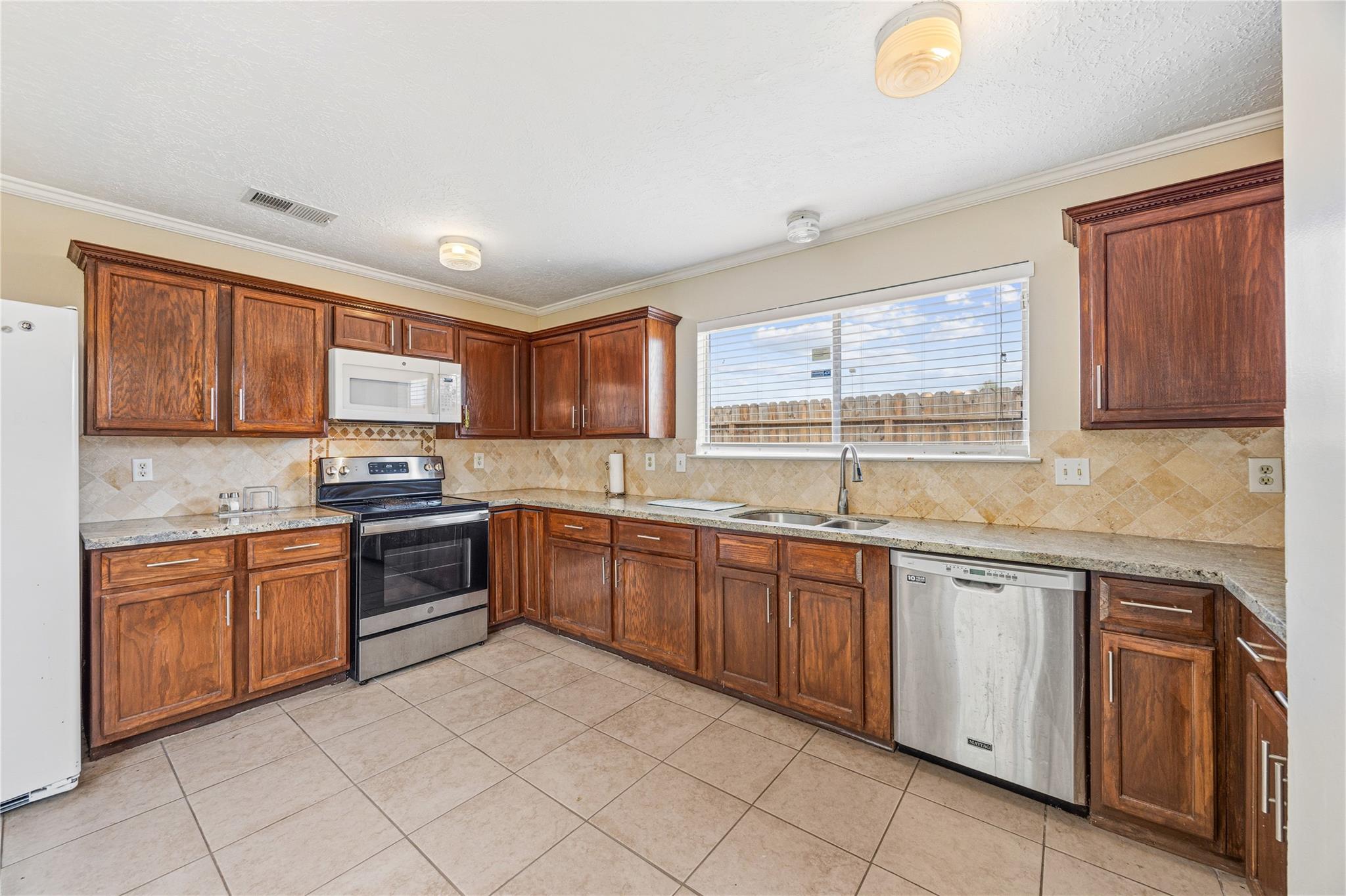 9206 Homeland Drive