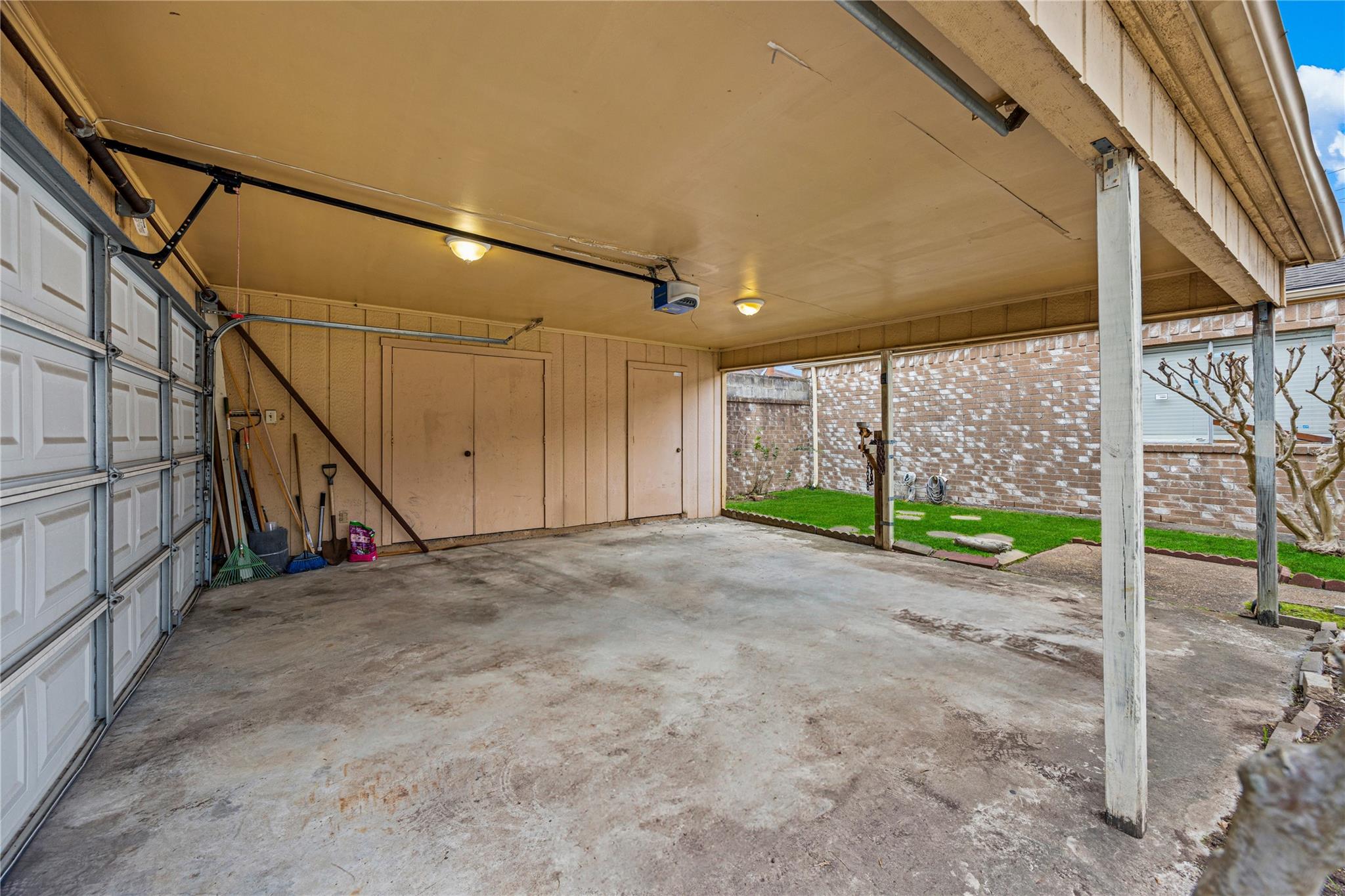 9206 Homeland Drive