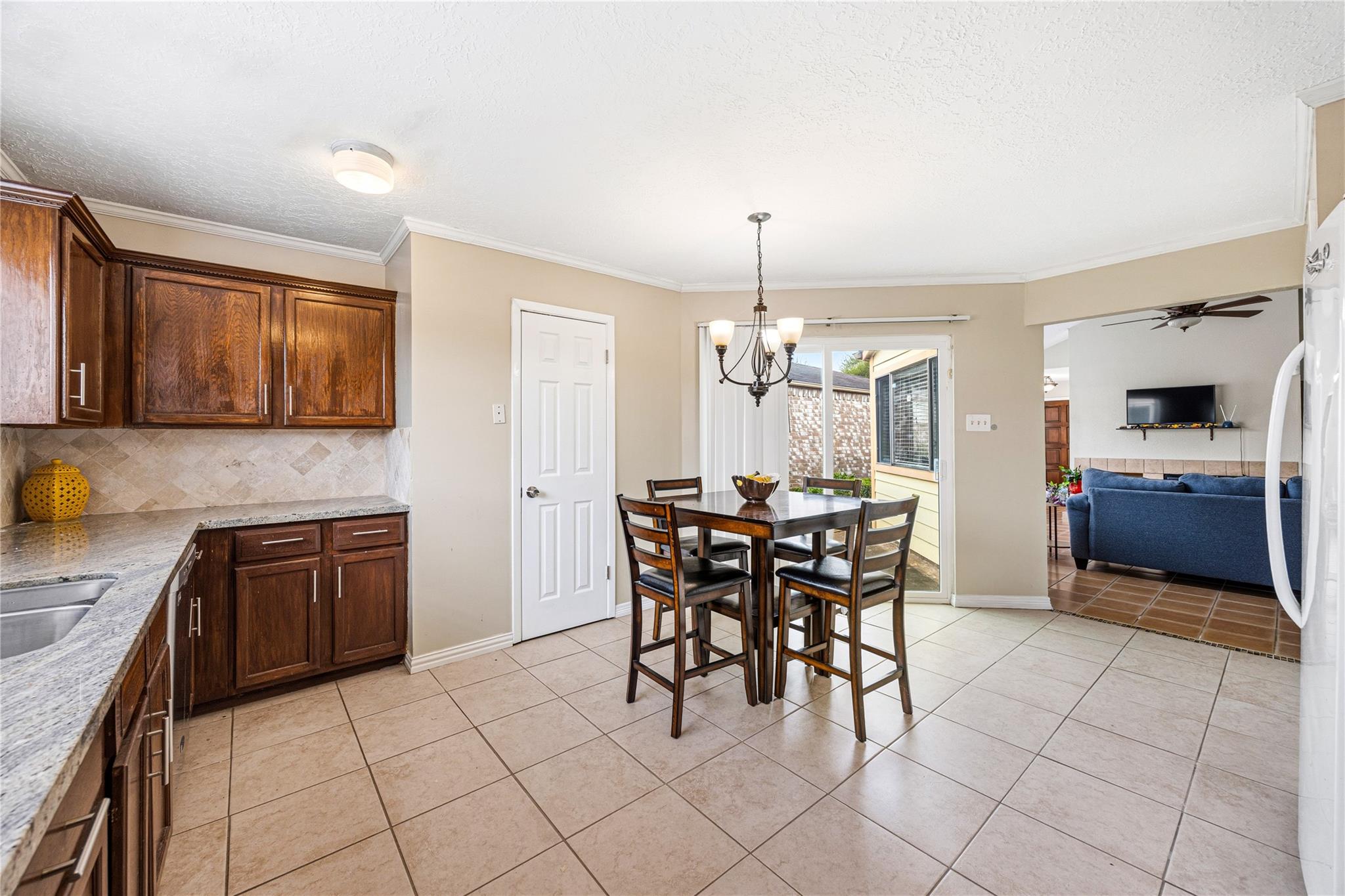 9206 Homeland Drive